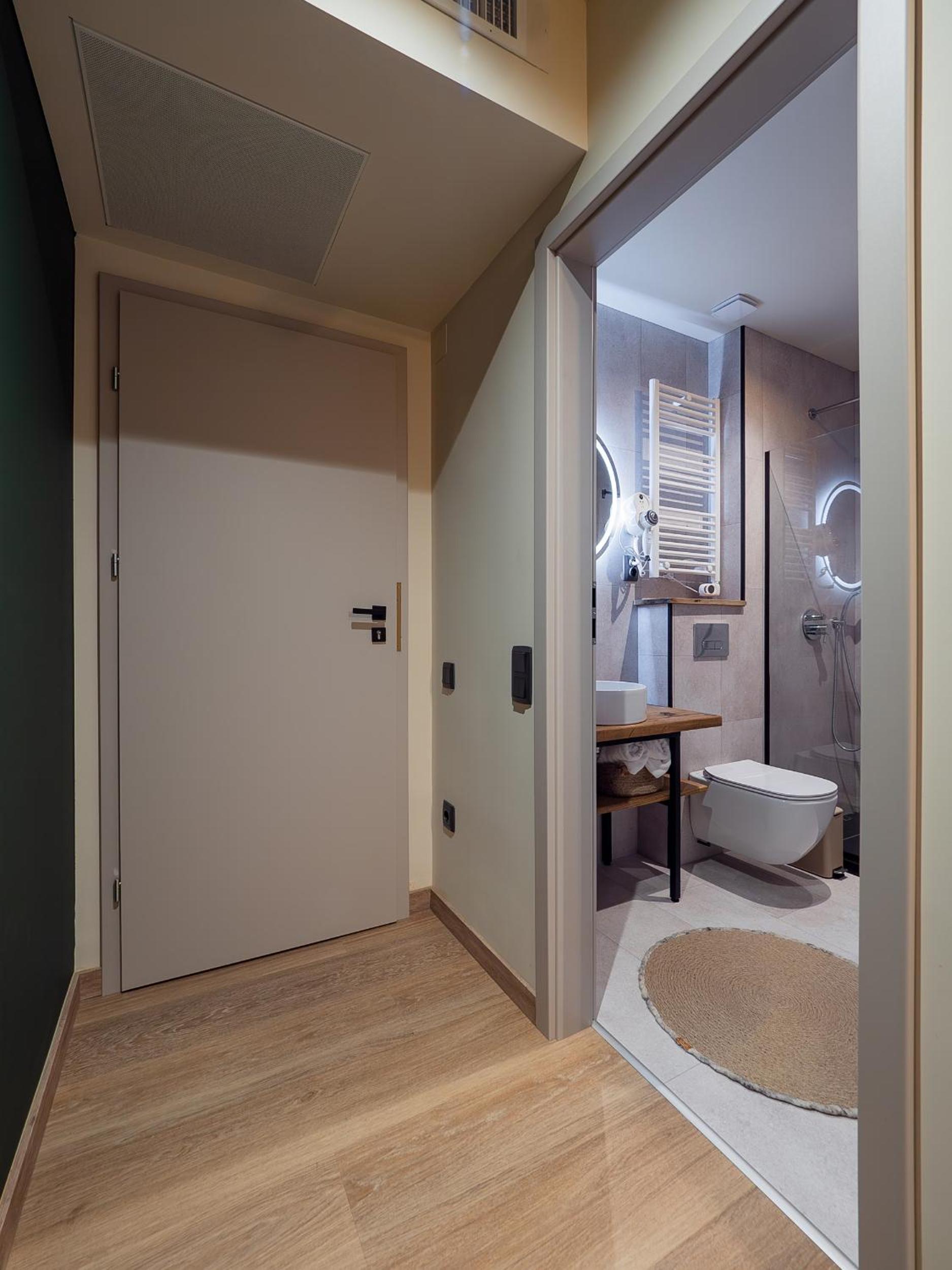 Superior Double Room - Photo 10