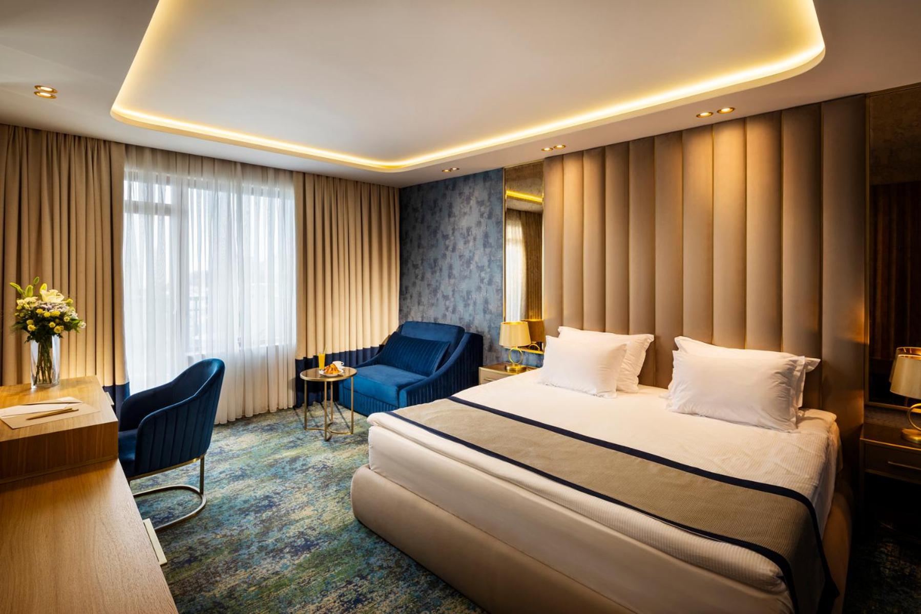 Deluxe Double or Twin Room with Sea View - Free Beach Access - Photo 1