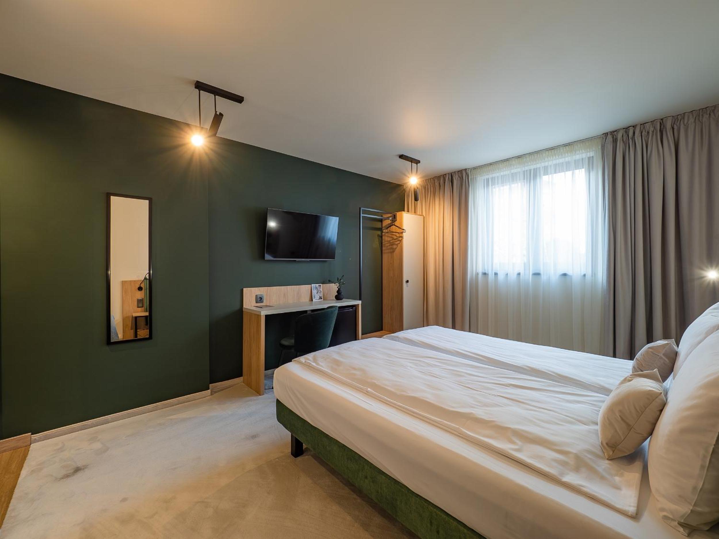 Superior Double Room - Photo 8