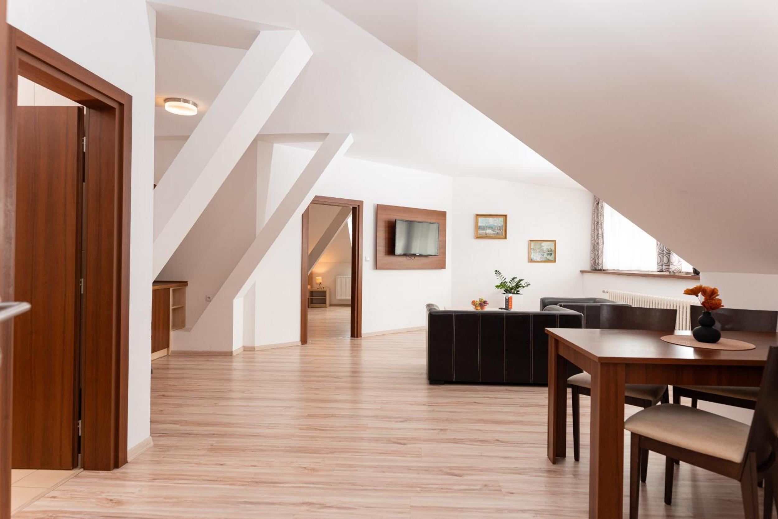 Apartment - Photo 4