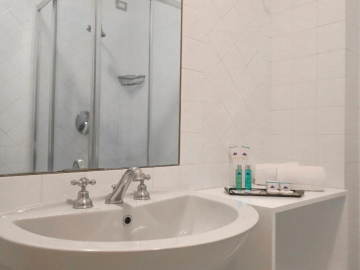 Economy Double Room with Spa Access - Photo 2
