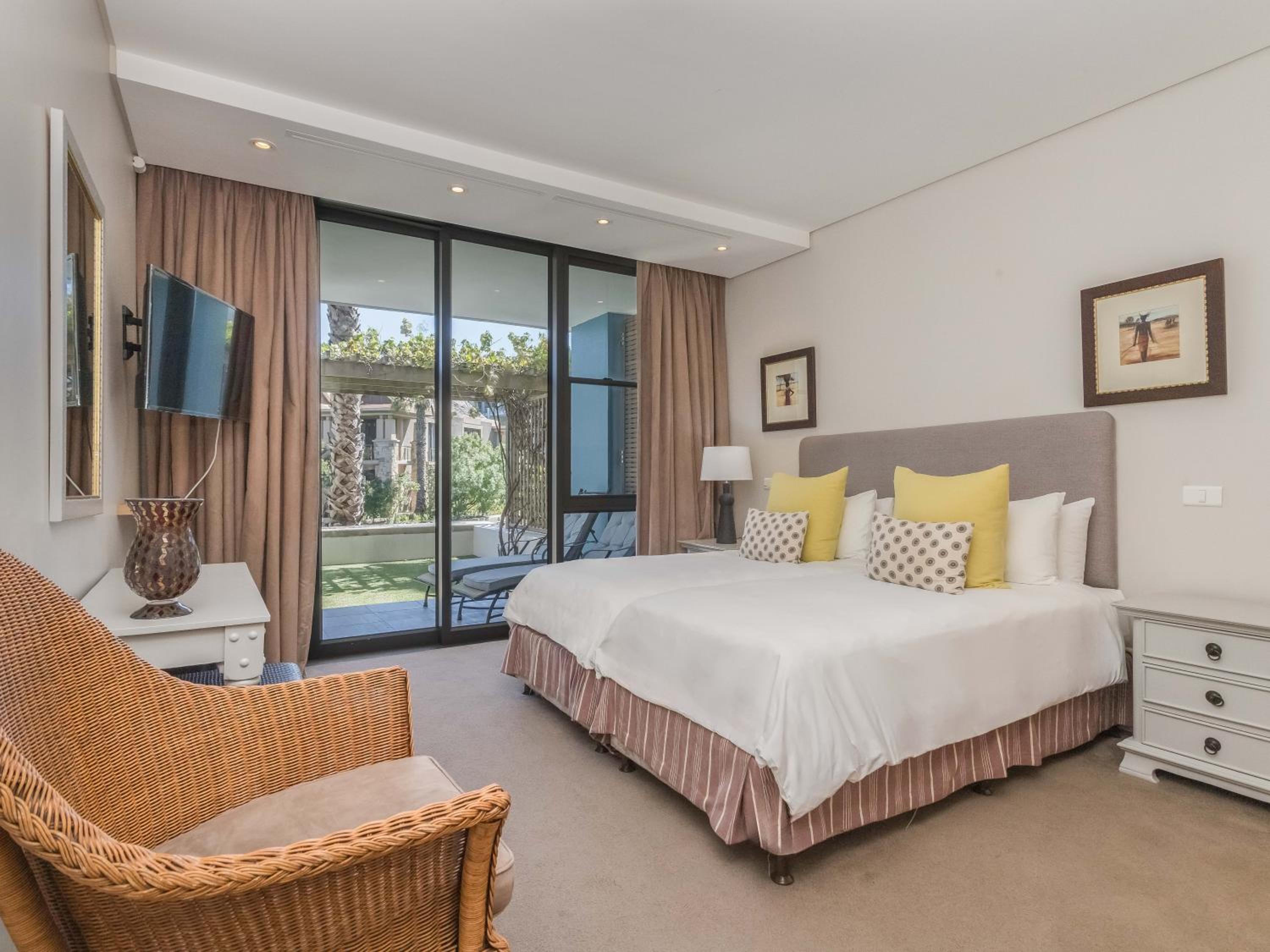 Two Bedroom premier Private Pool 2