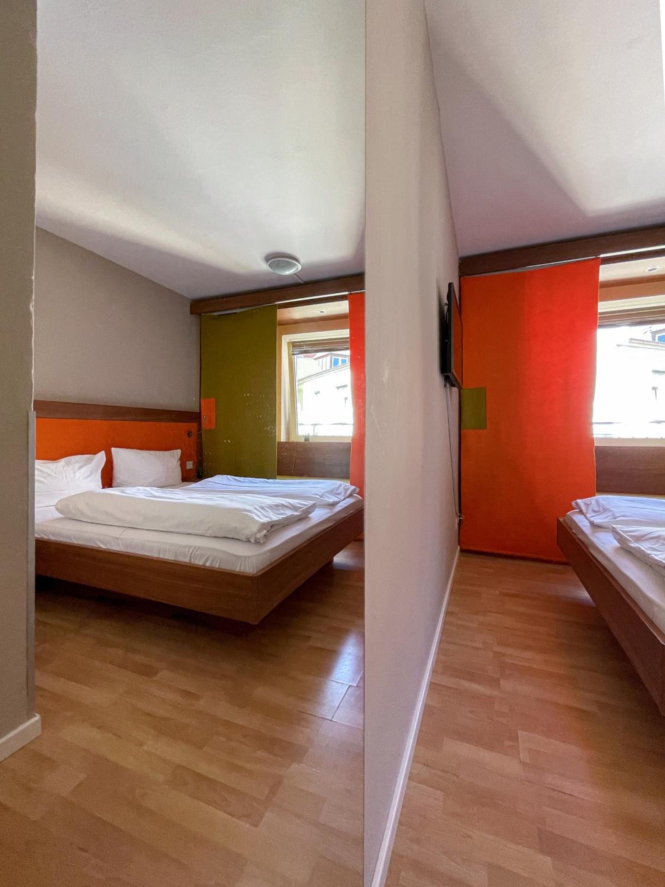 Double Room - Photo 21