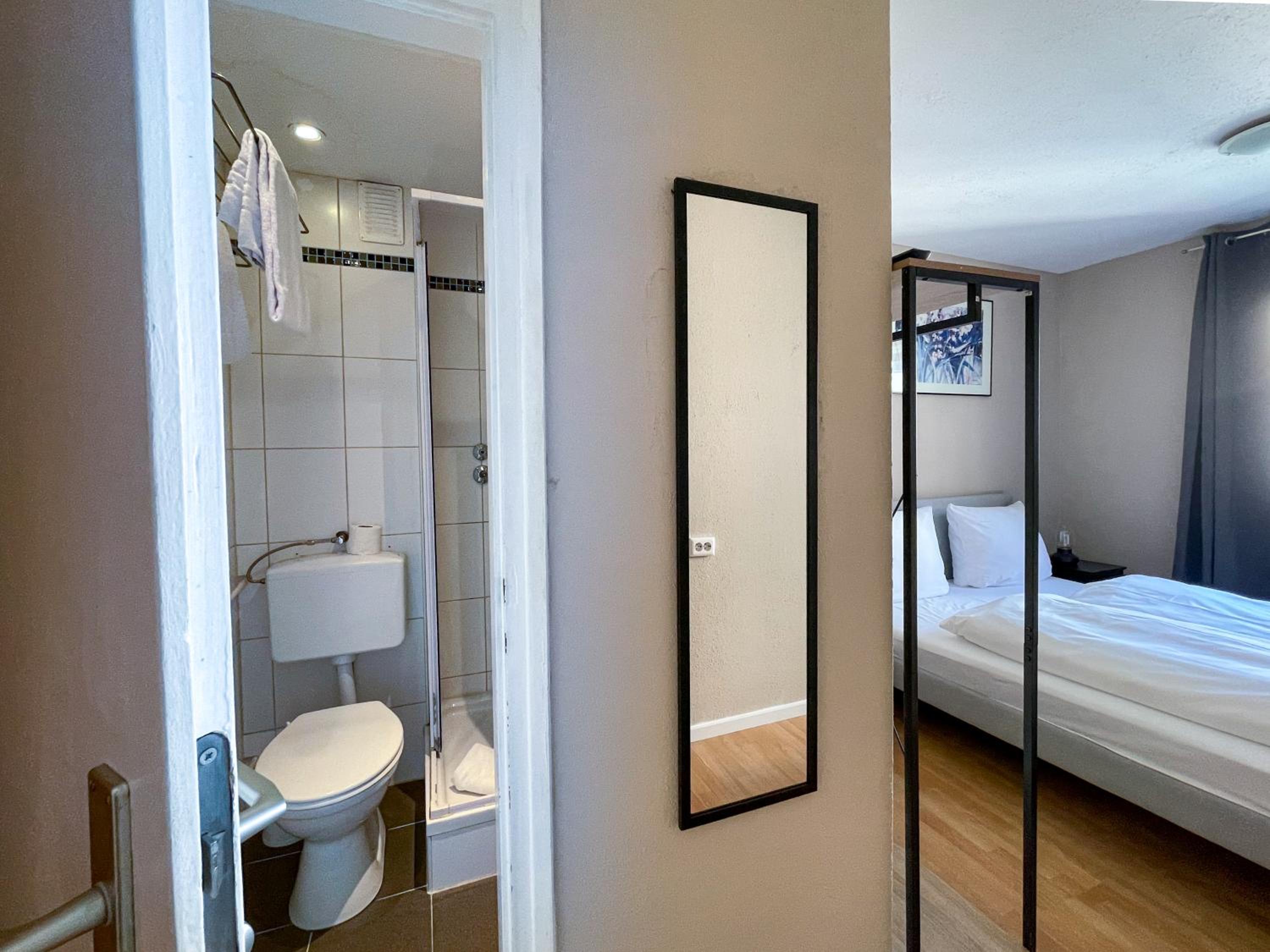 Double Room - Photo 20