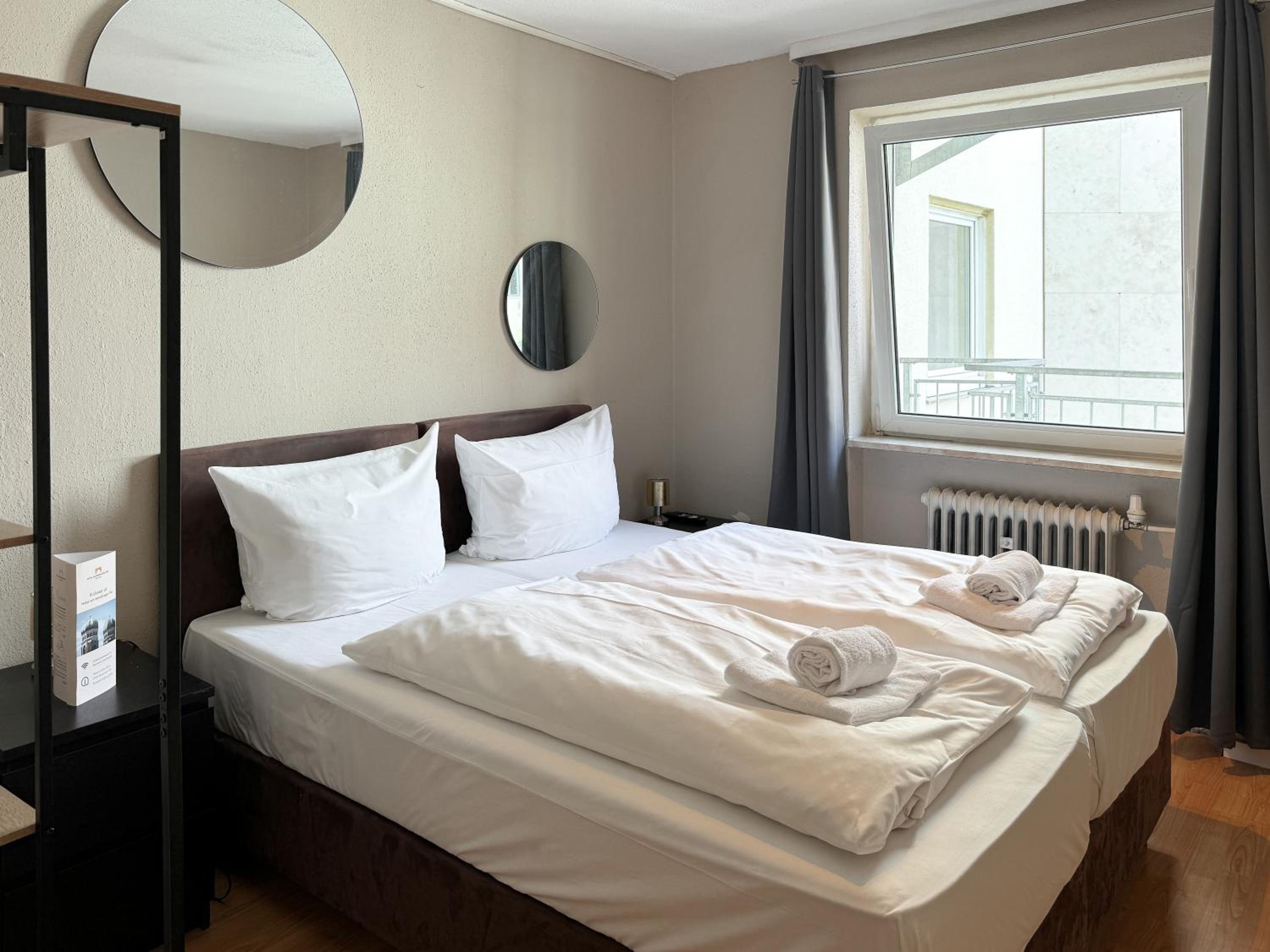 Double Room - Photo 10