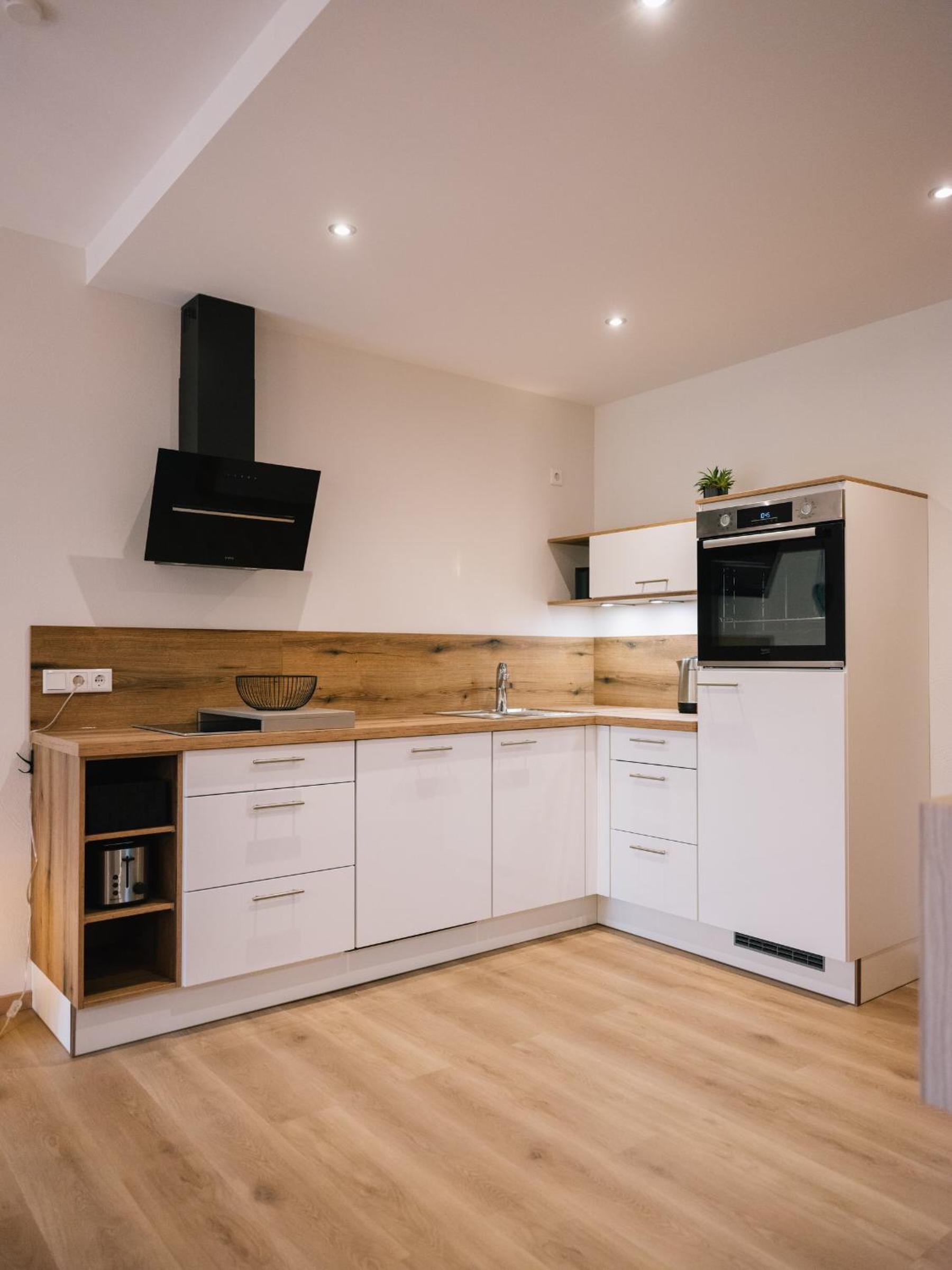 Two-Bedroom Apartment with Terrace photo 2