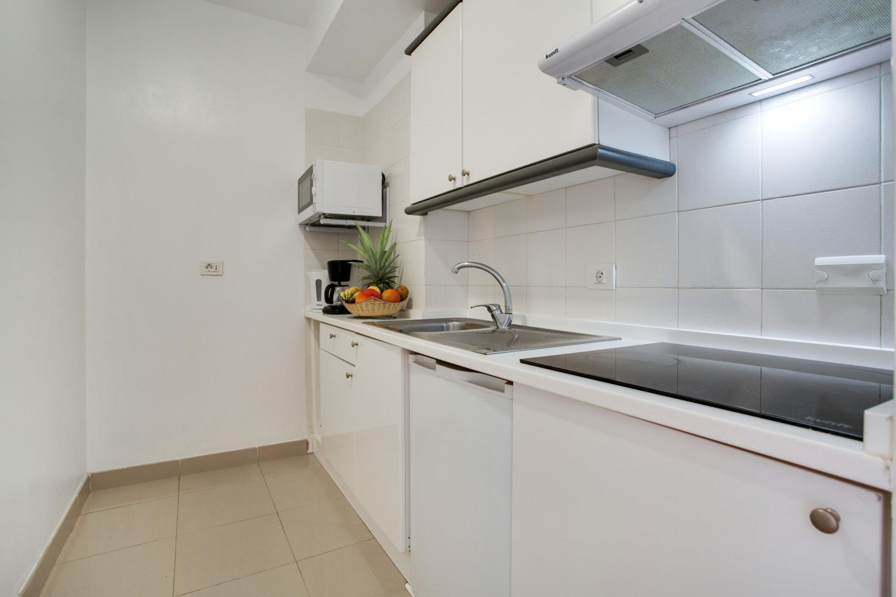 Superior One-Bedroom Apartment photo 3