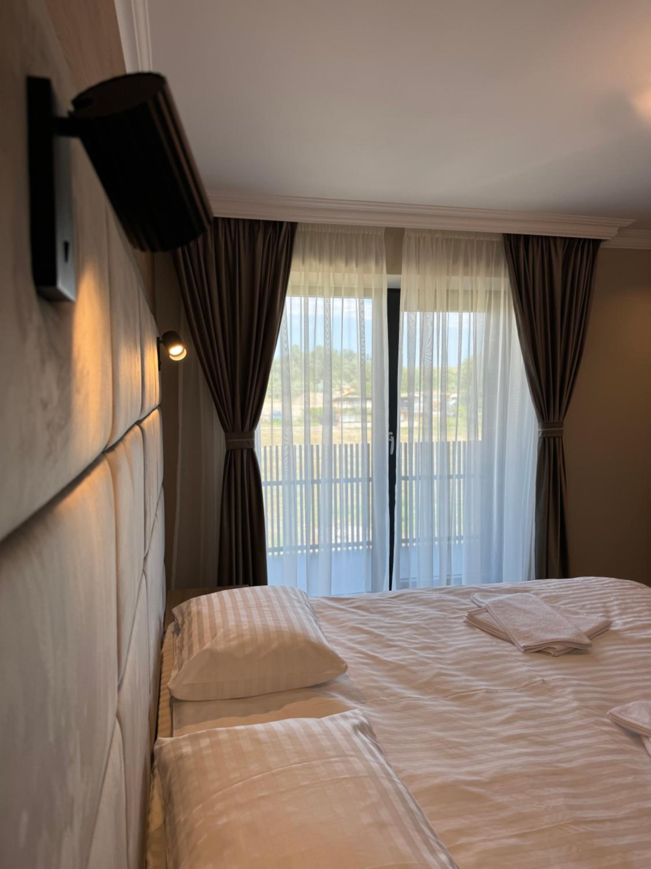 Deluxe Double Room photo 3