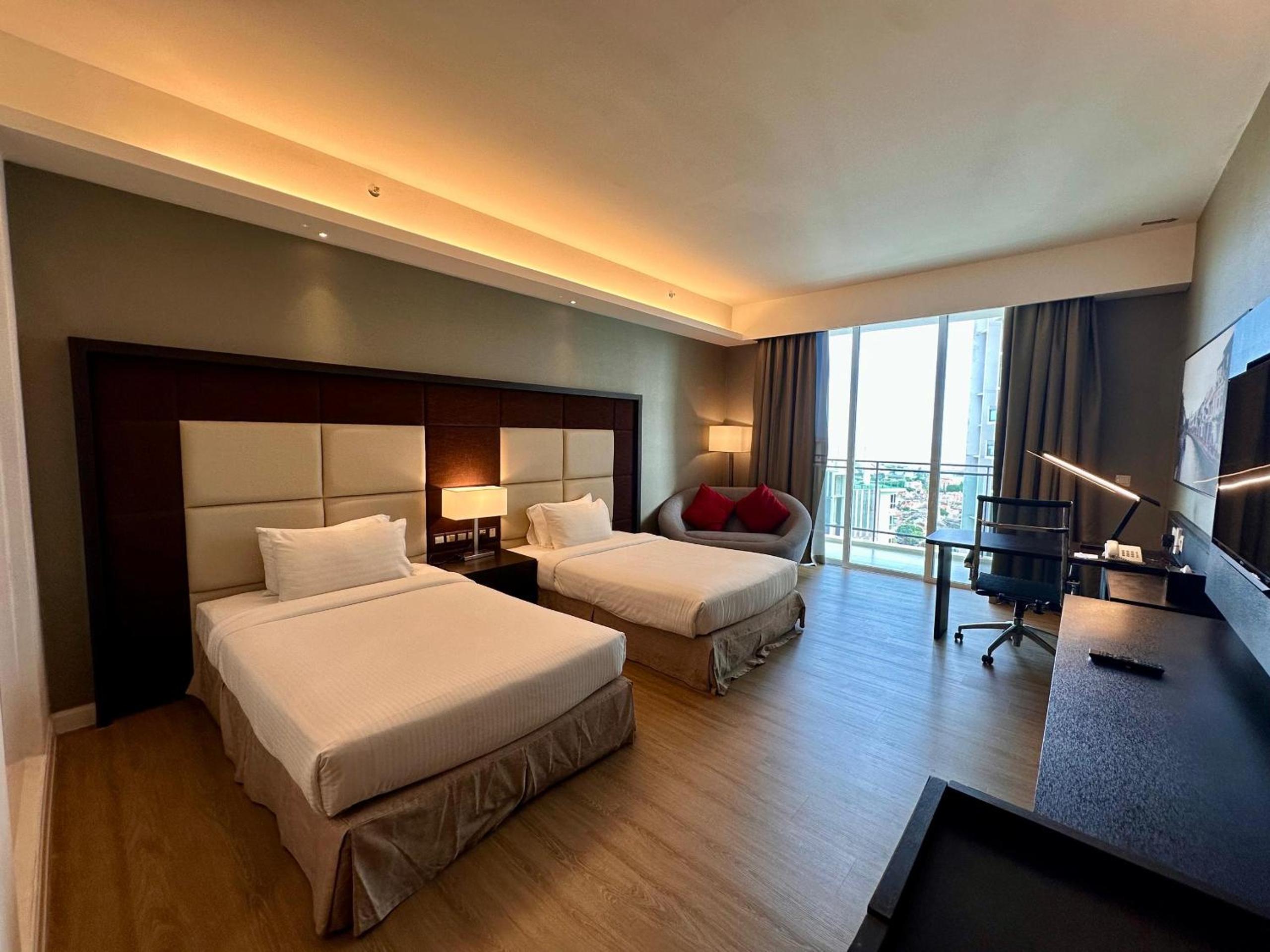 Deluxe Twin Room photo 2