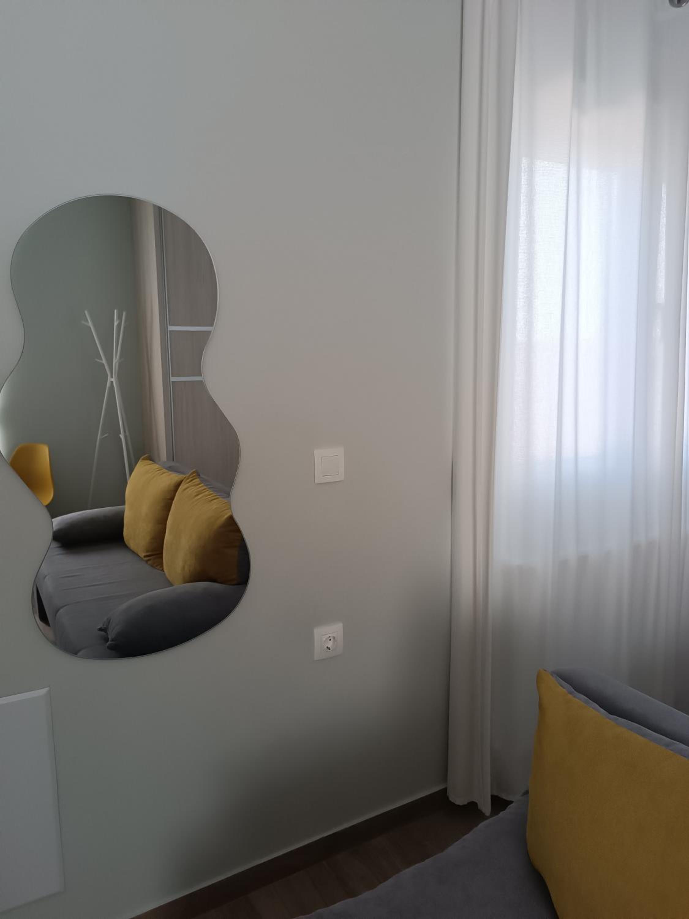 One-Bedroom House photo 3