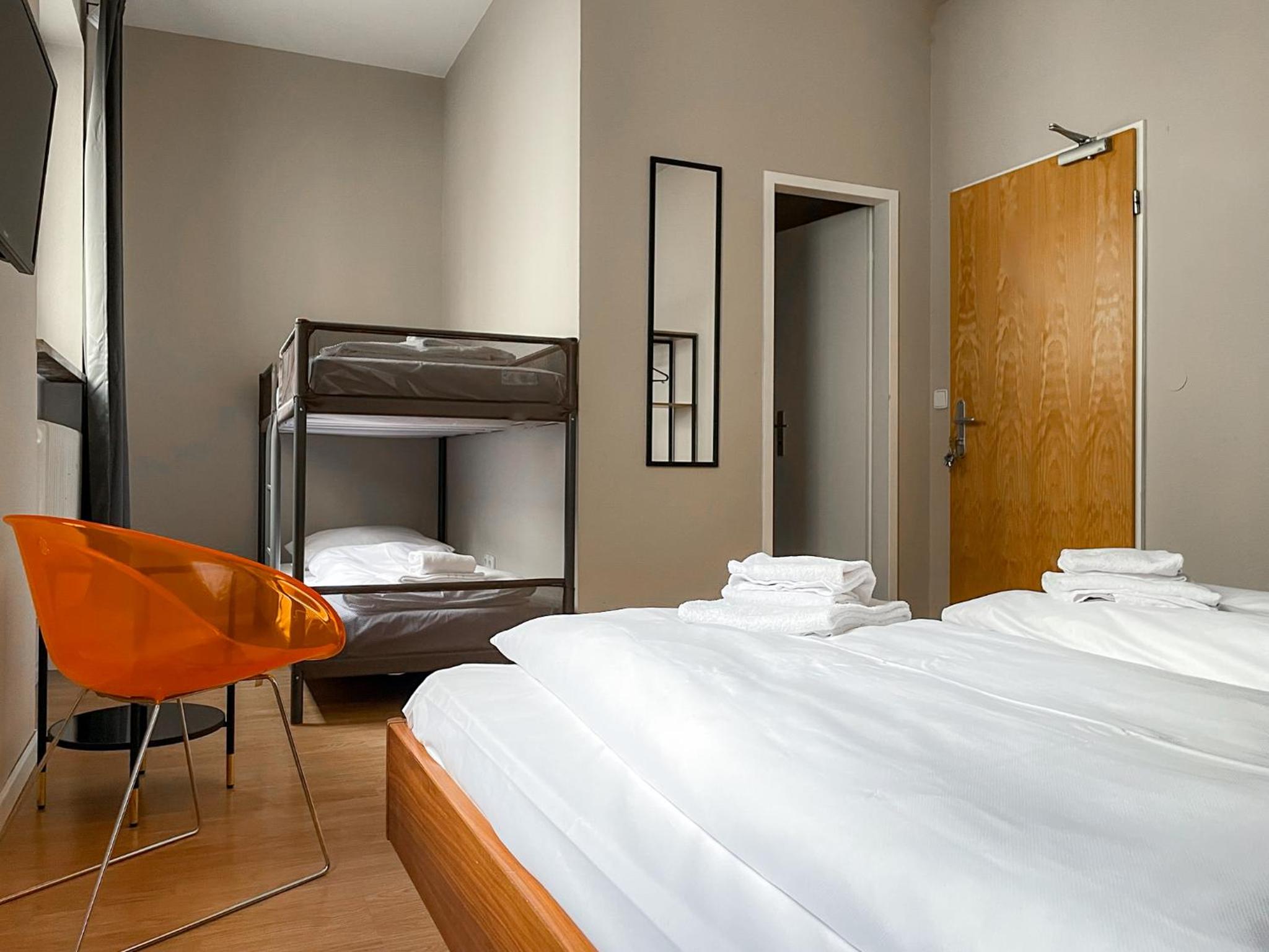 Quadruple Room - Photo 4