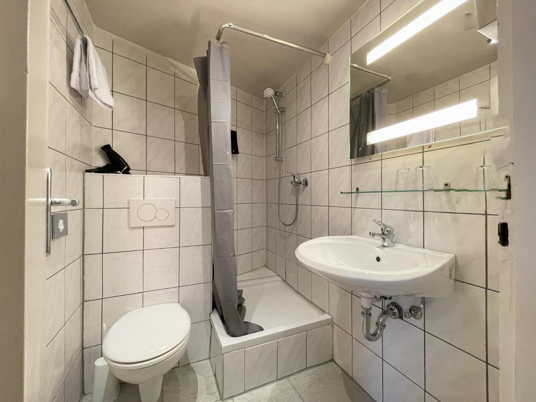 Quadruple Room - Photo 3