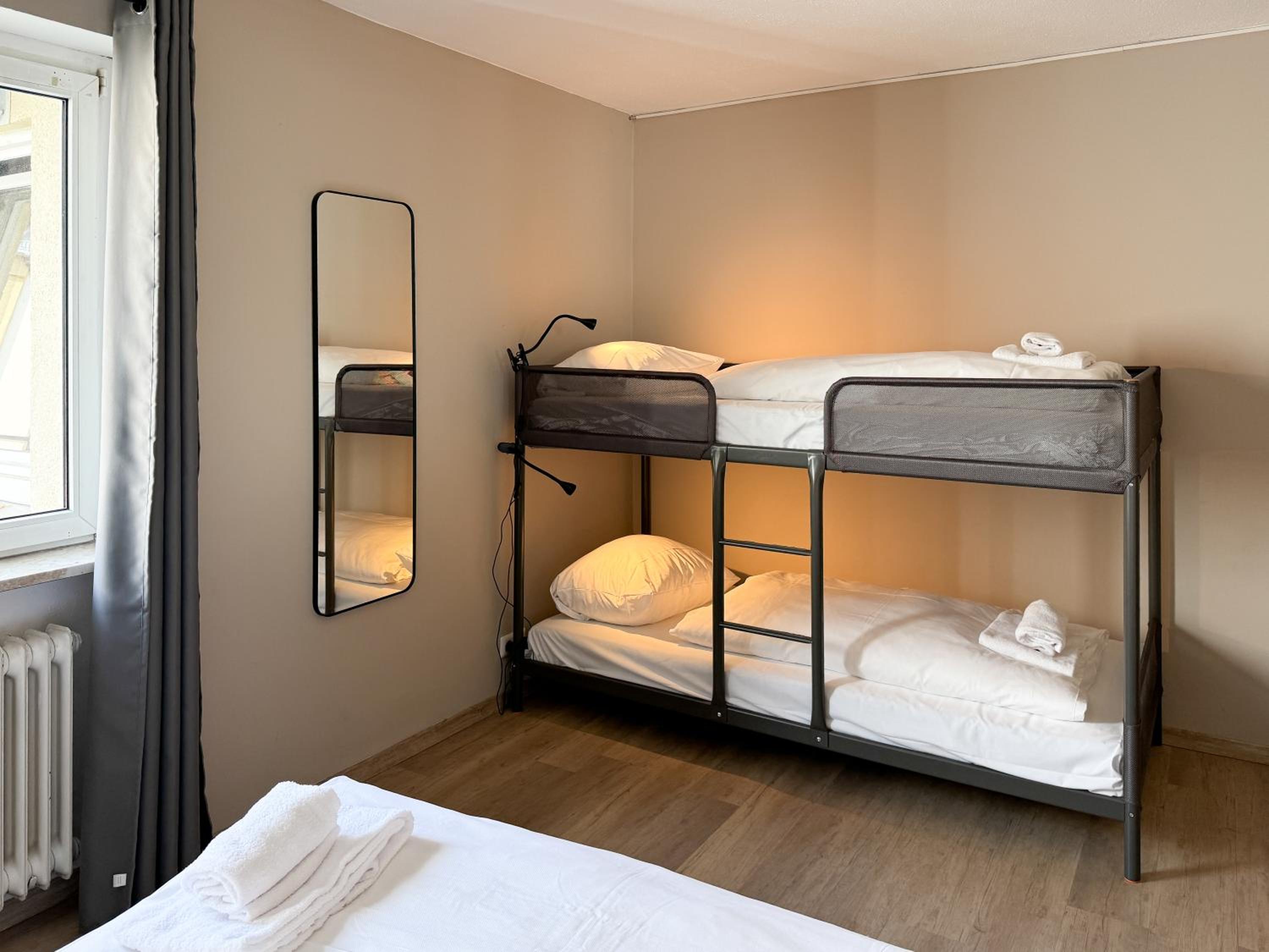 Quadruple Room - Photo 14