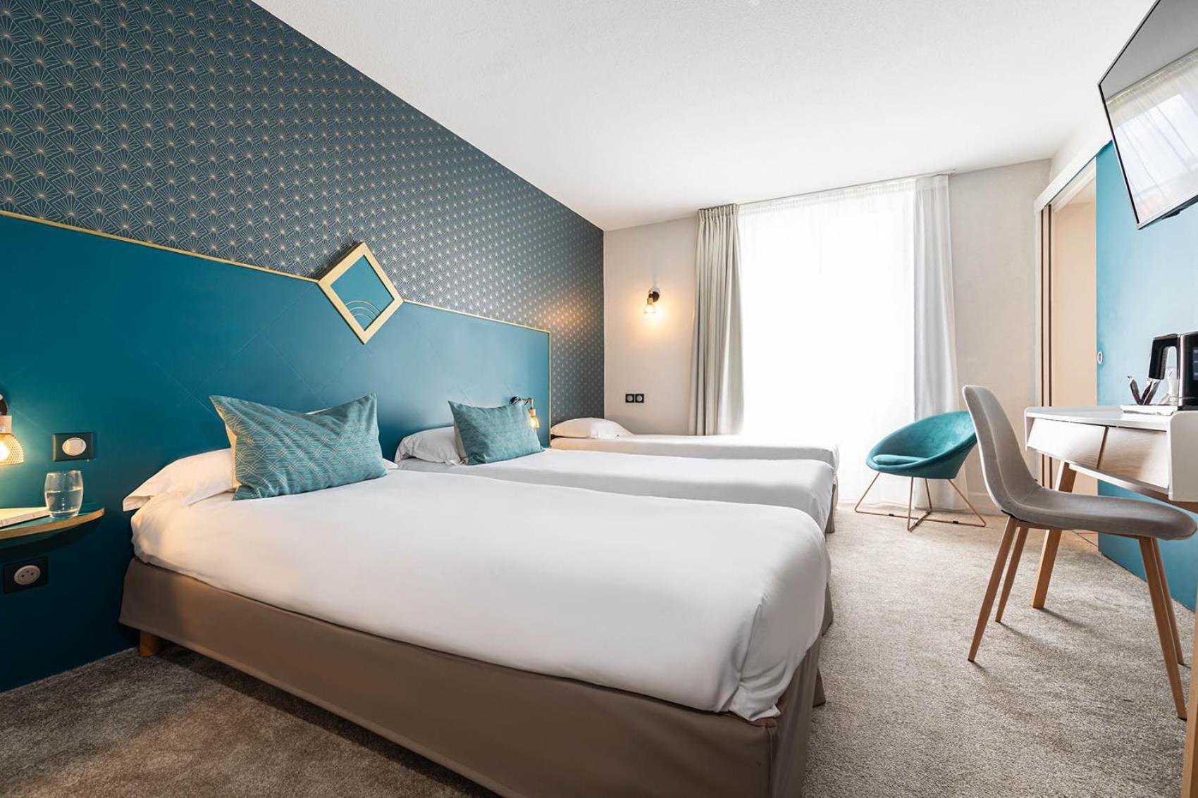 Family triple room