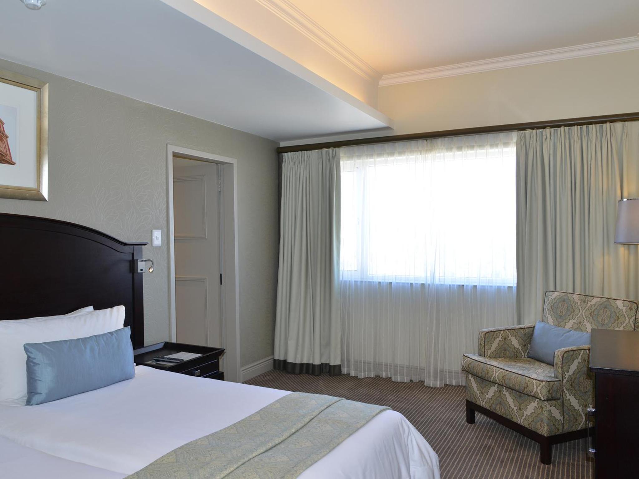 Standard Premium King Room with Sea View