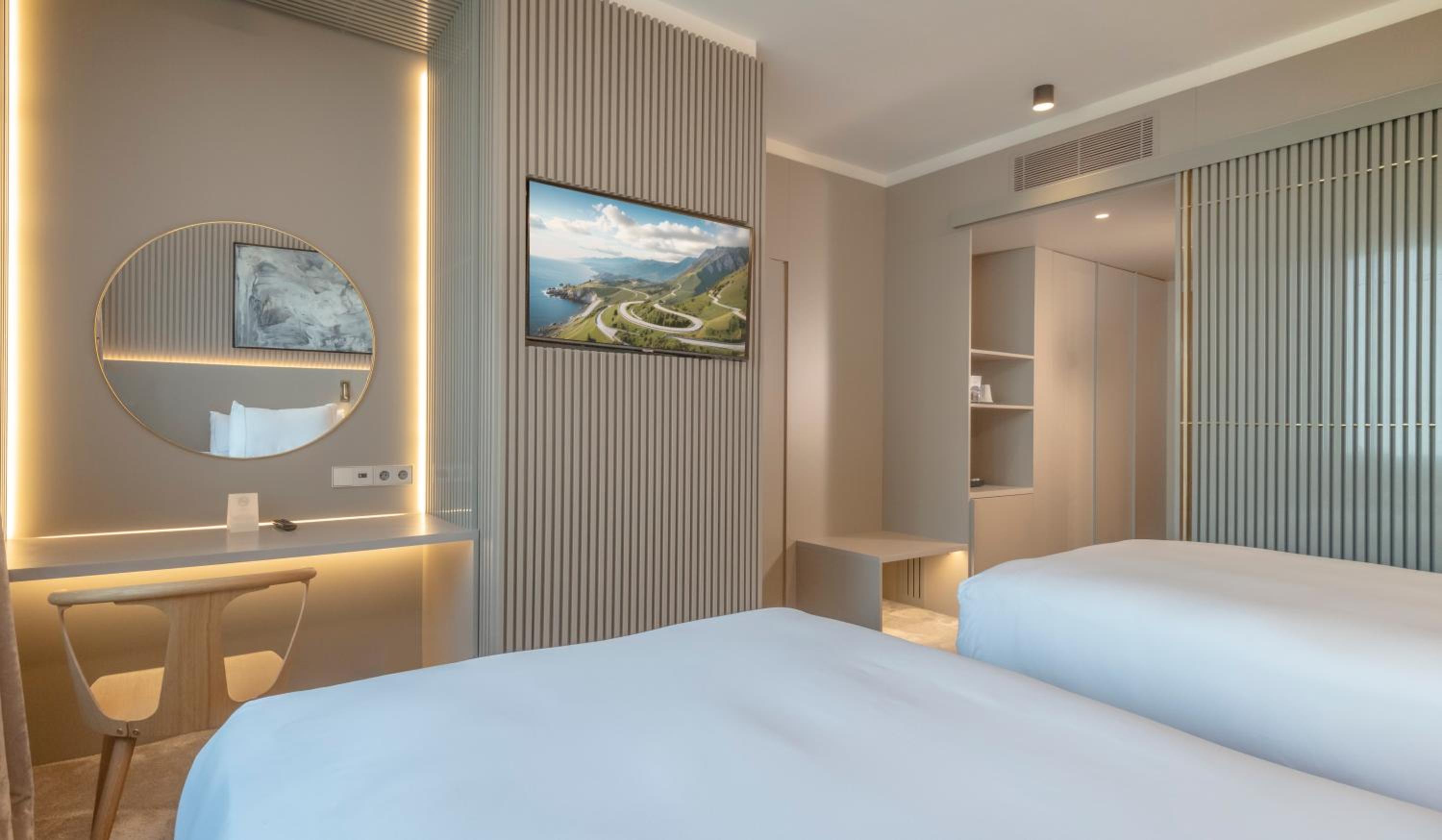 Superior Twin Room - Photo 9