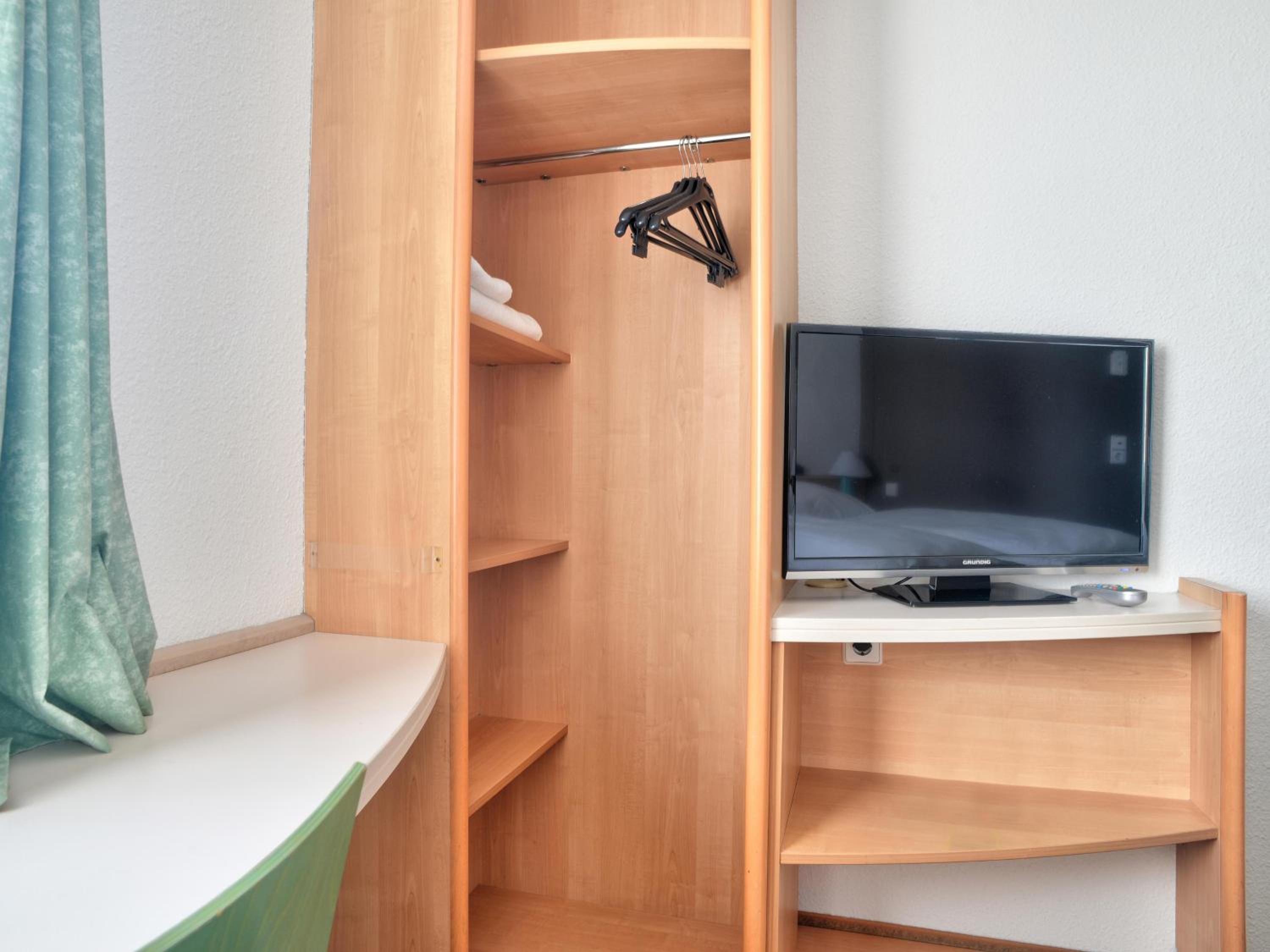 Double Room - Photo 6