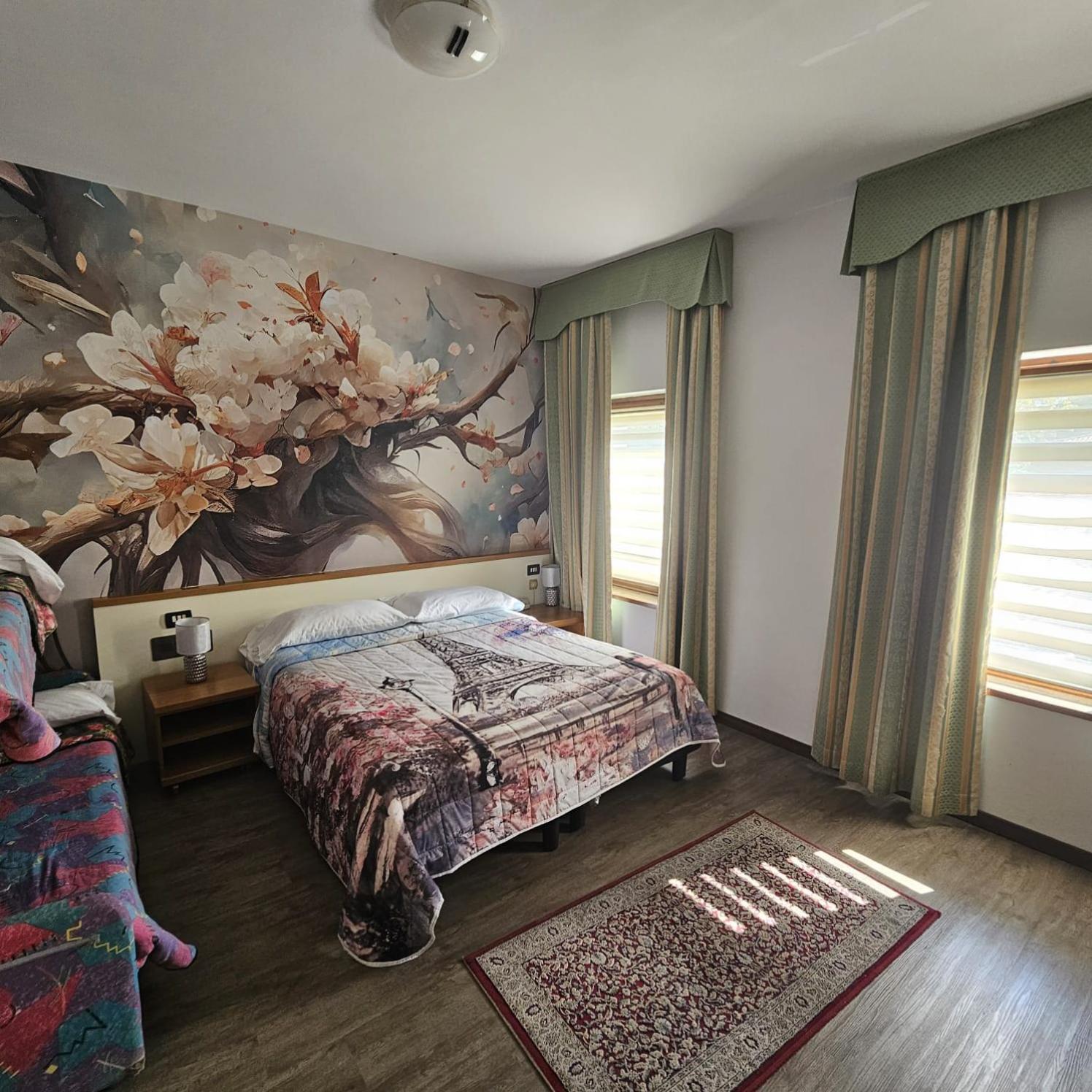 Superior Quadruple Room photo 2
