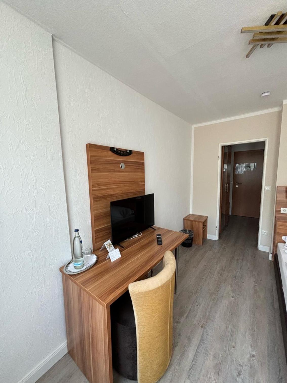 Single Room photo 1