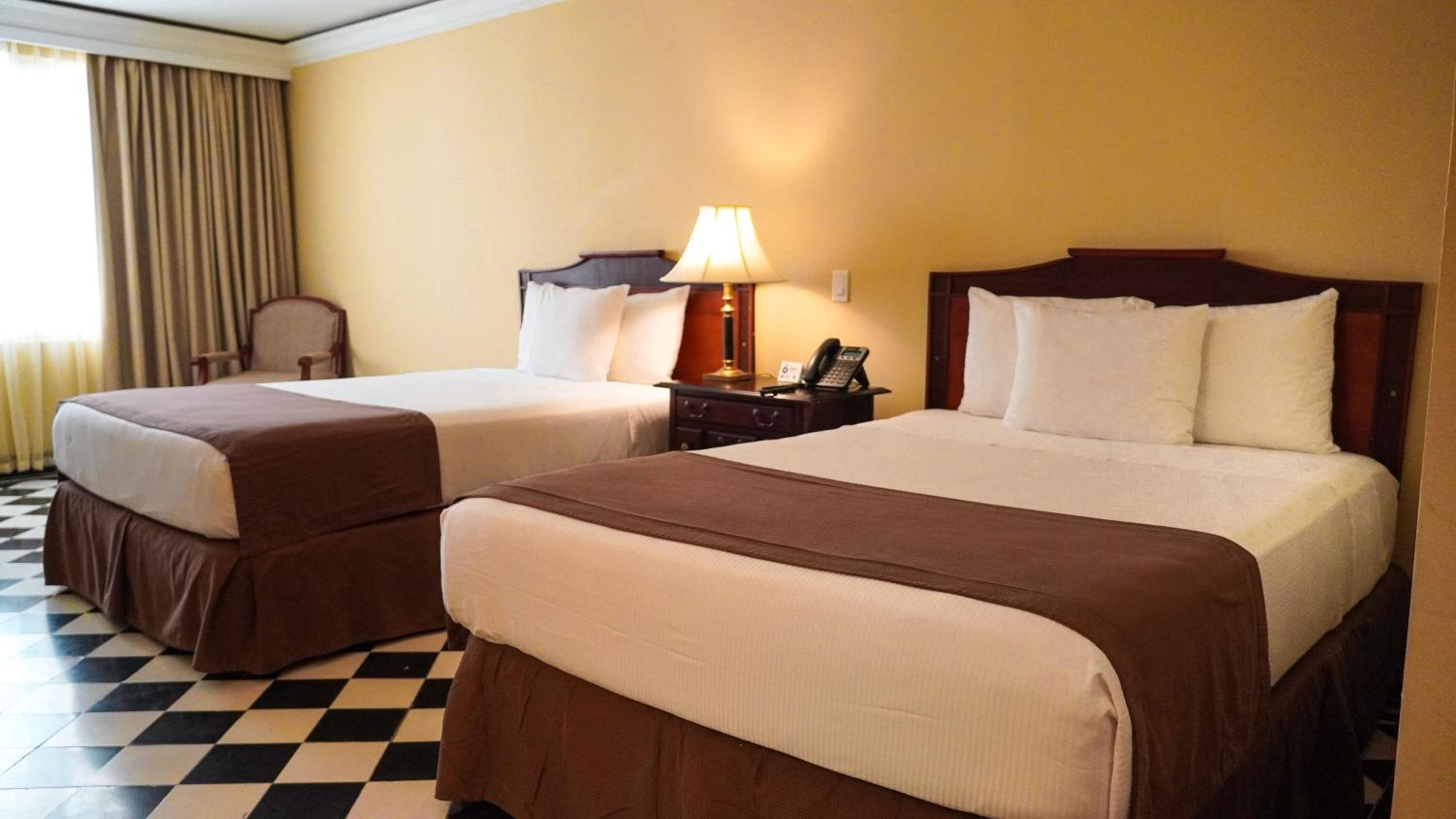 Standard Twin Room