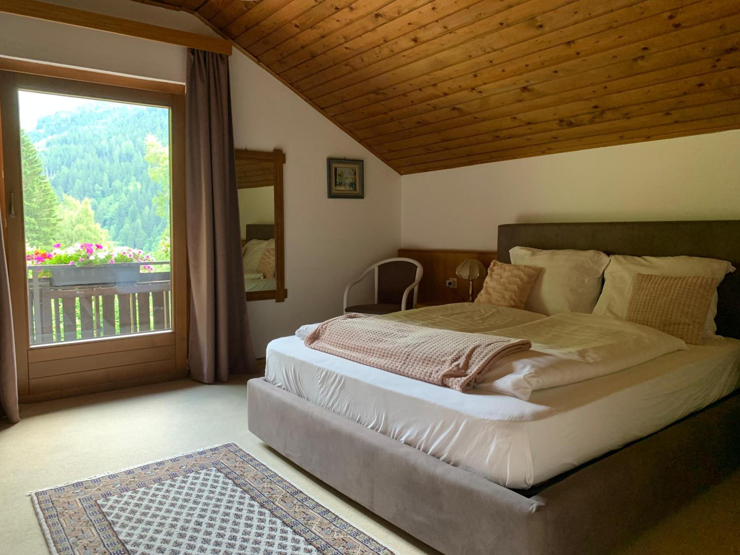 Economy Quadruple Room
