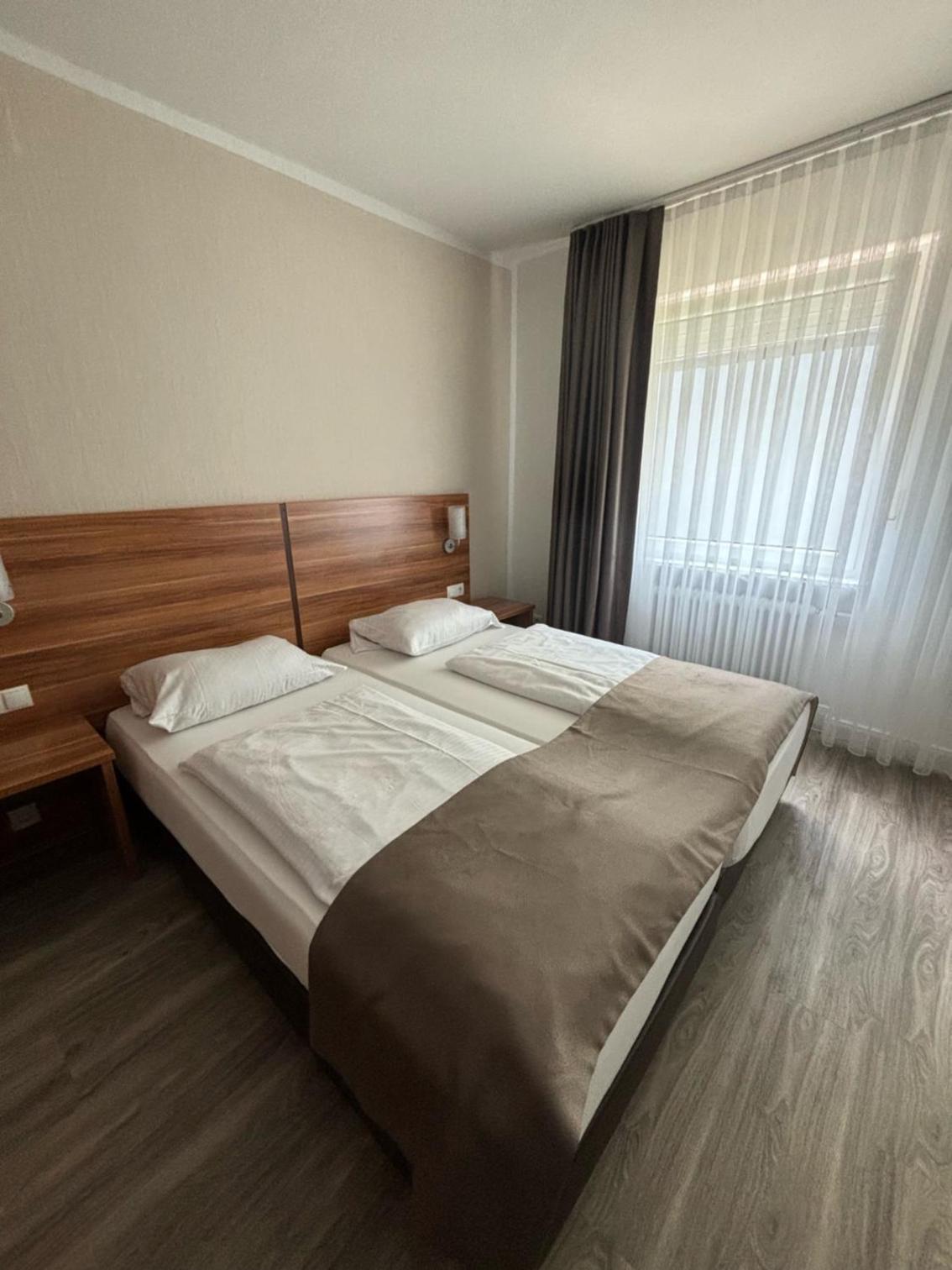Triple Room with View - Photo 4