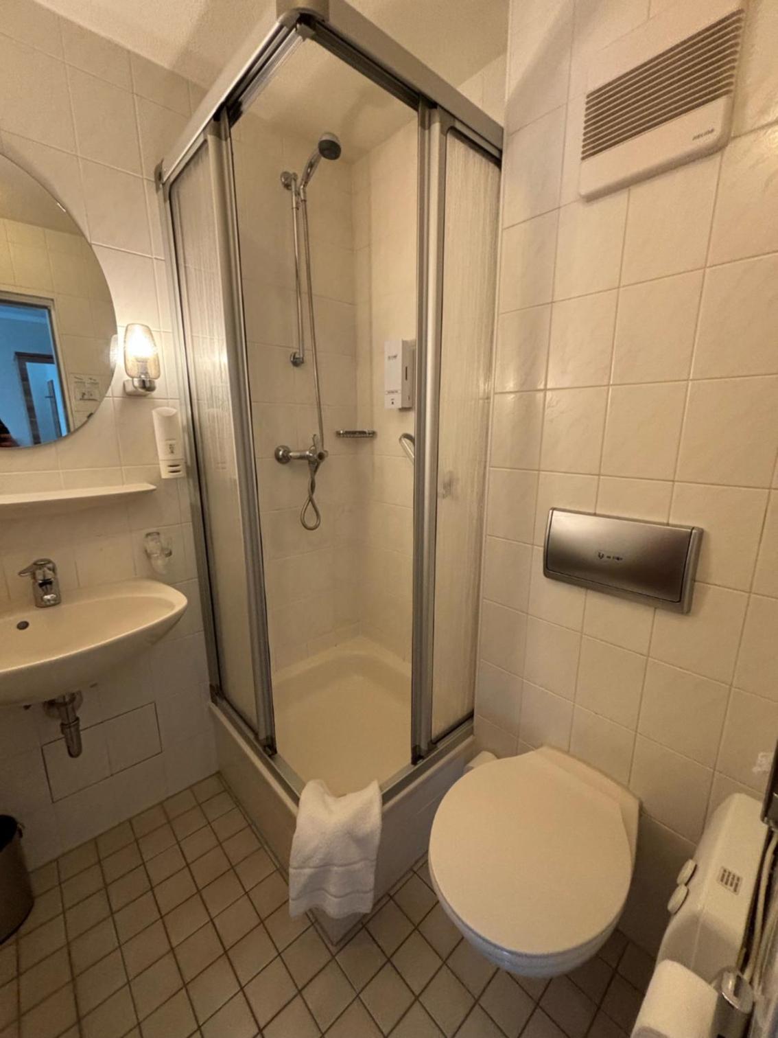 Triple Room with View - Photo 2