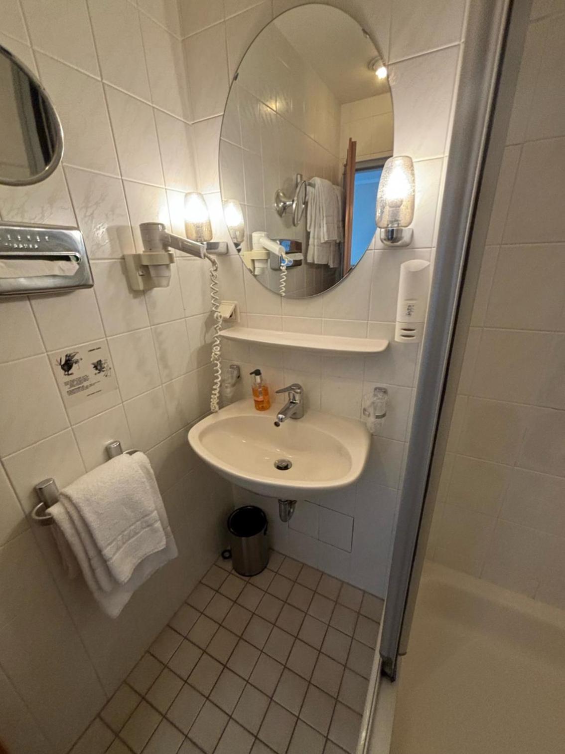 Triple Room with View - Photo 3