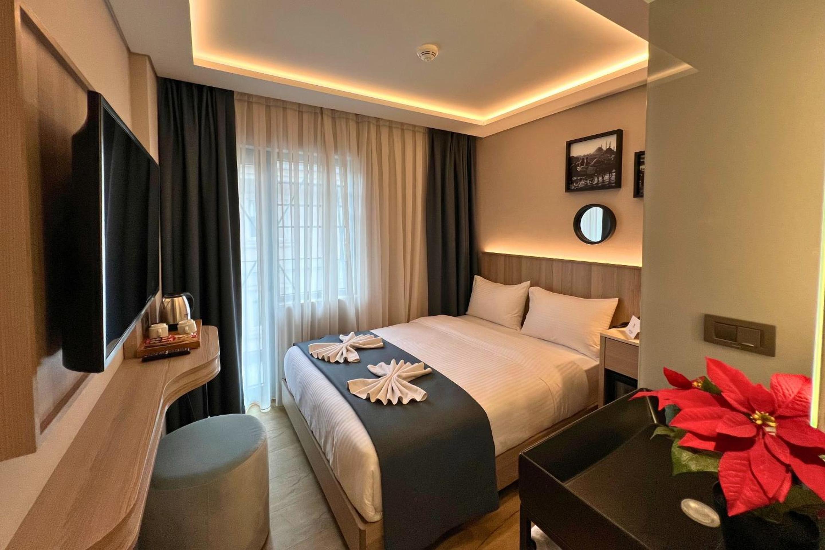Superior King Room photo 1