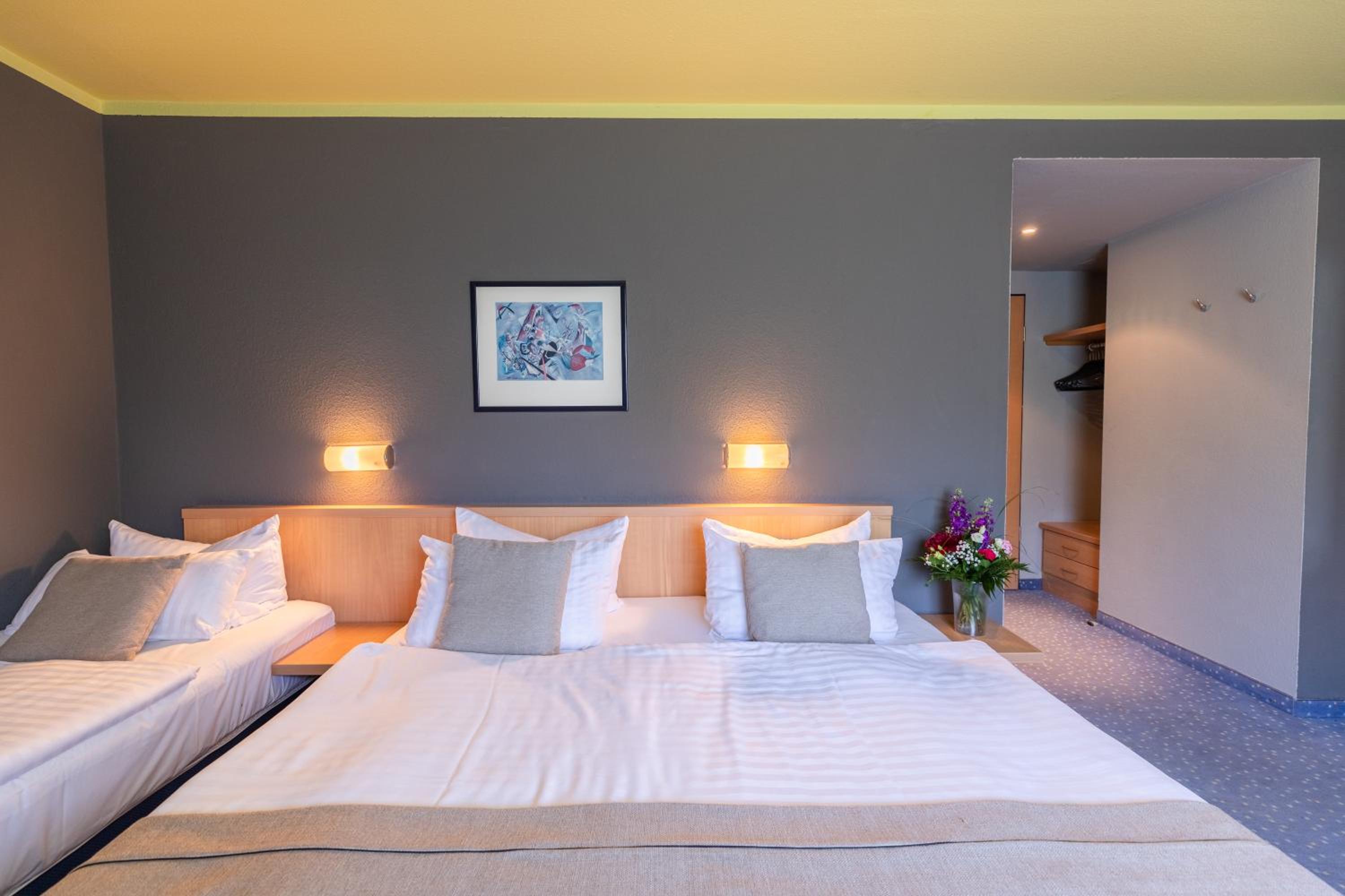 Standard Triple Room - Photo 2