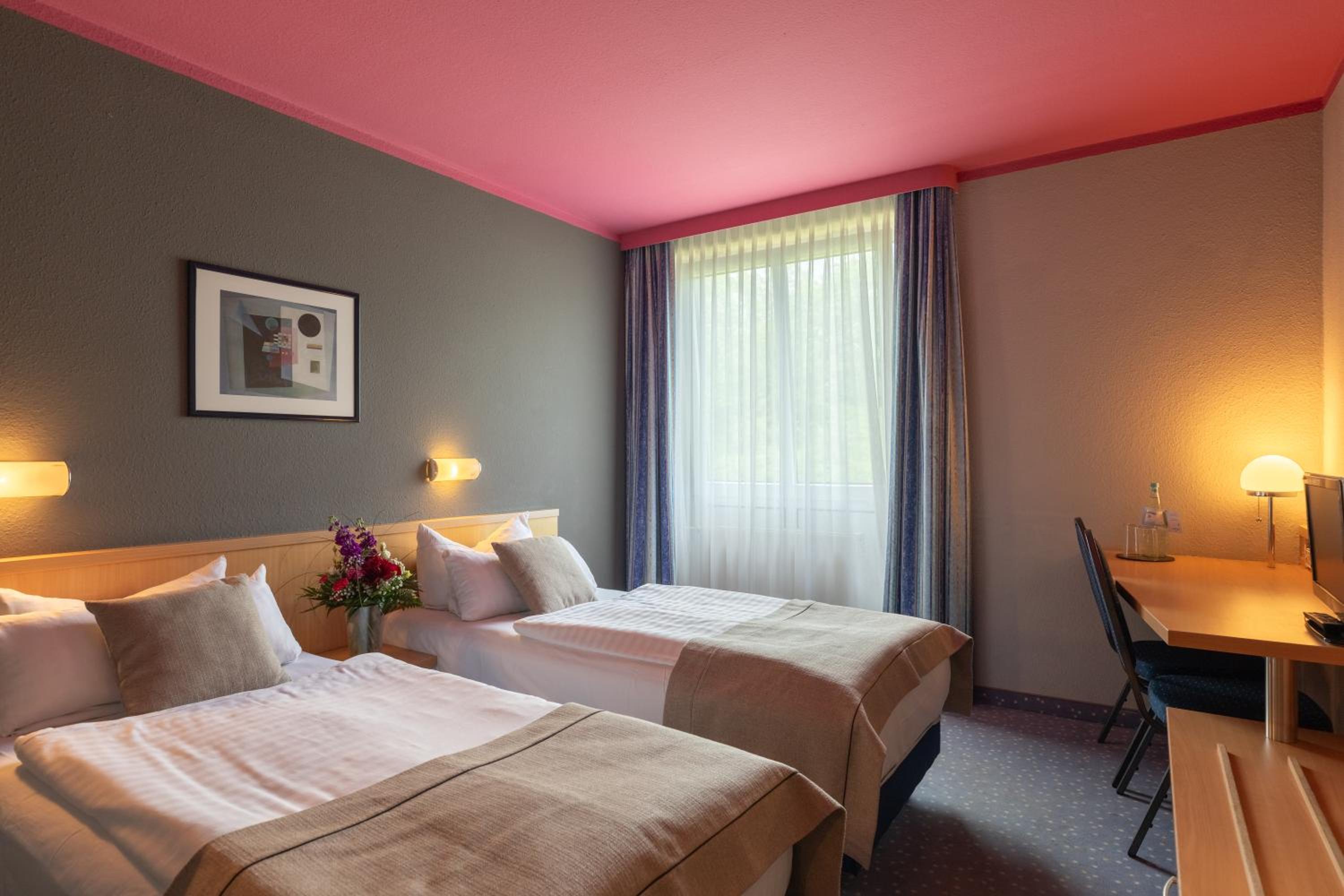 Standard Double Room - Photo 1