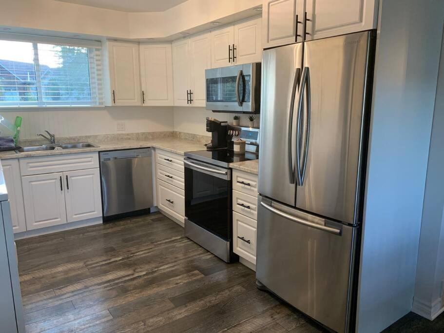 Two-Bedroom House photo 3