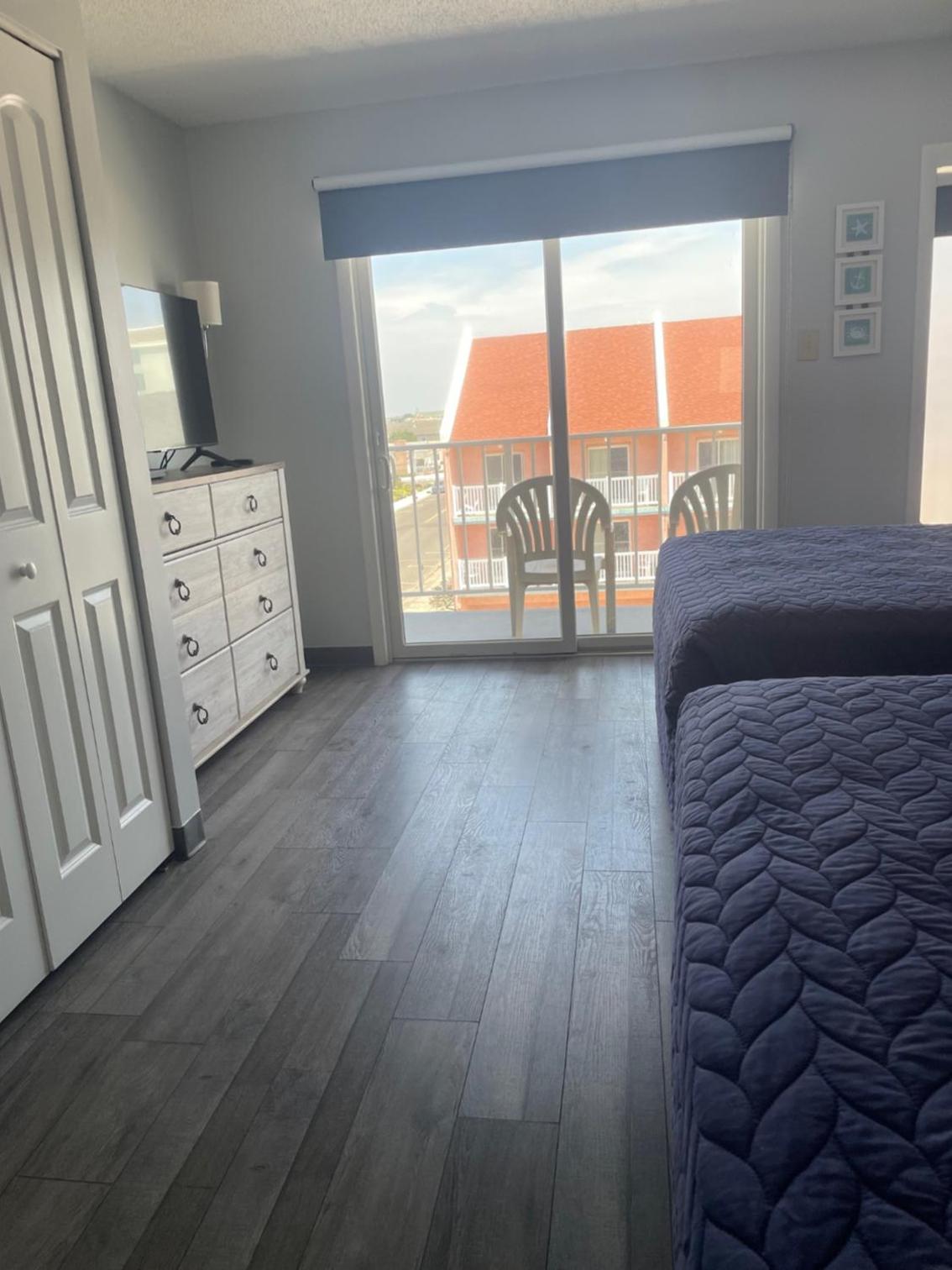 Superior King Suite