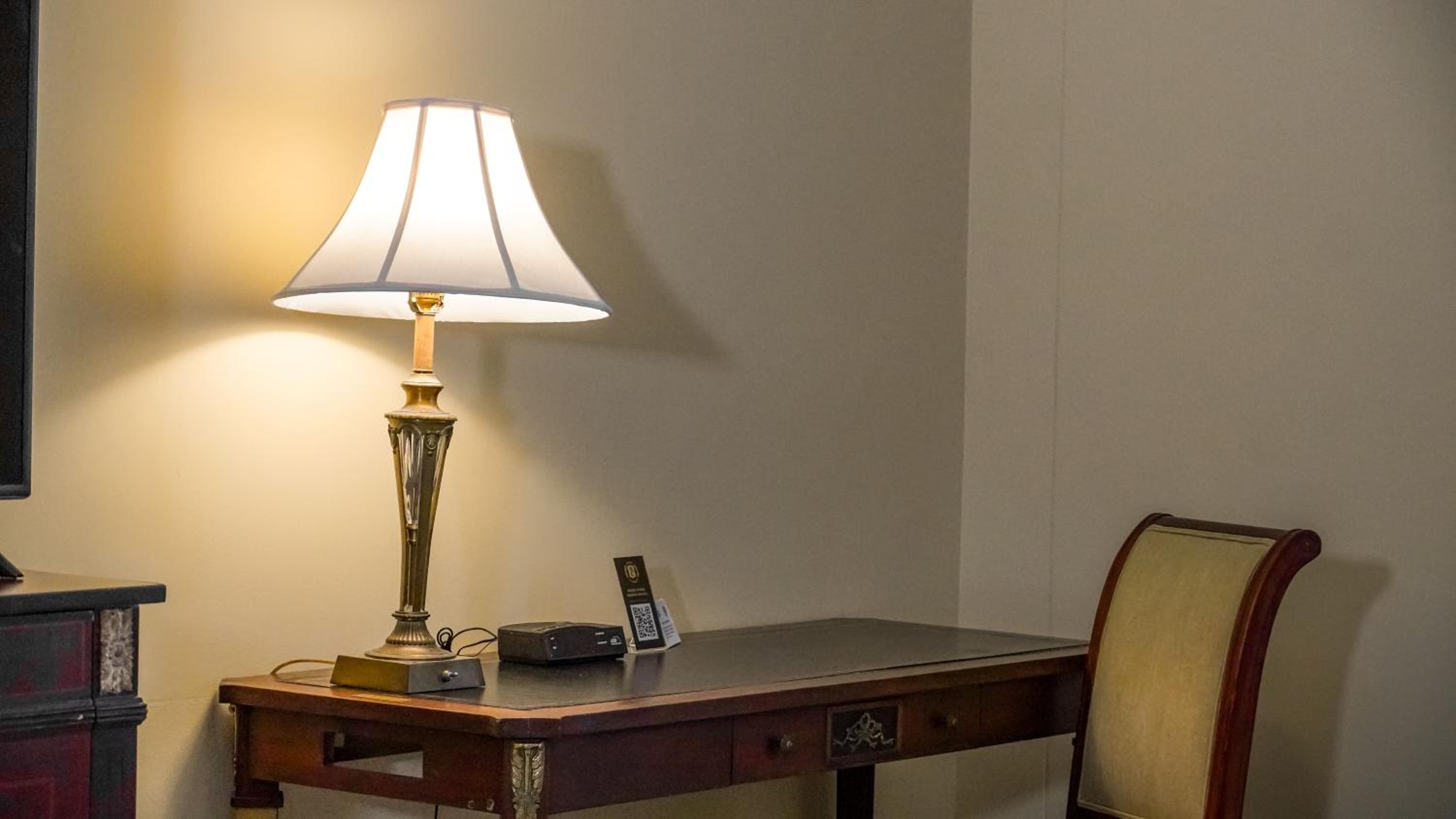 Superior King Room - Photo 2