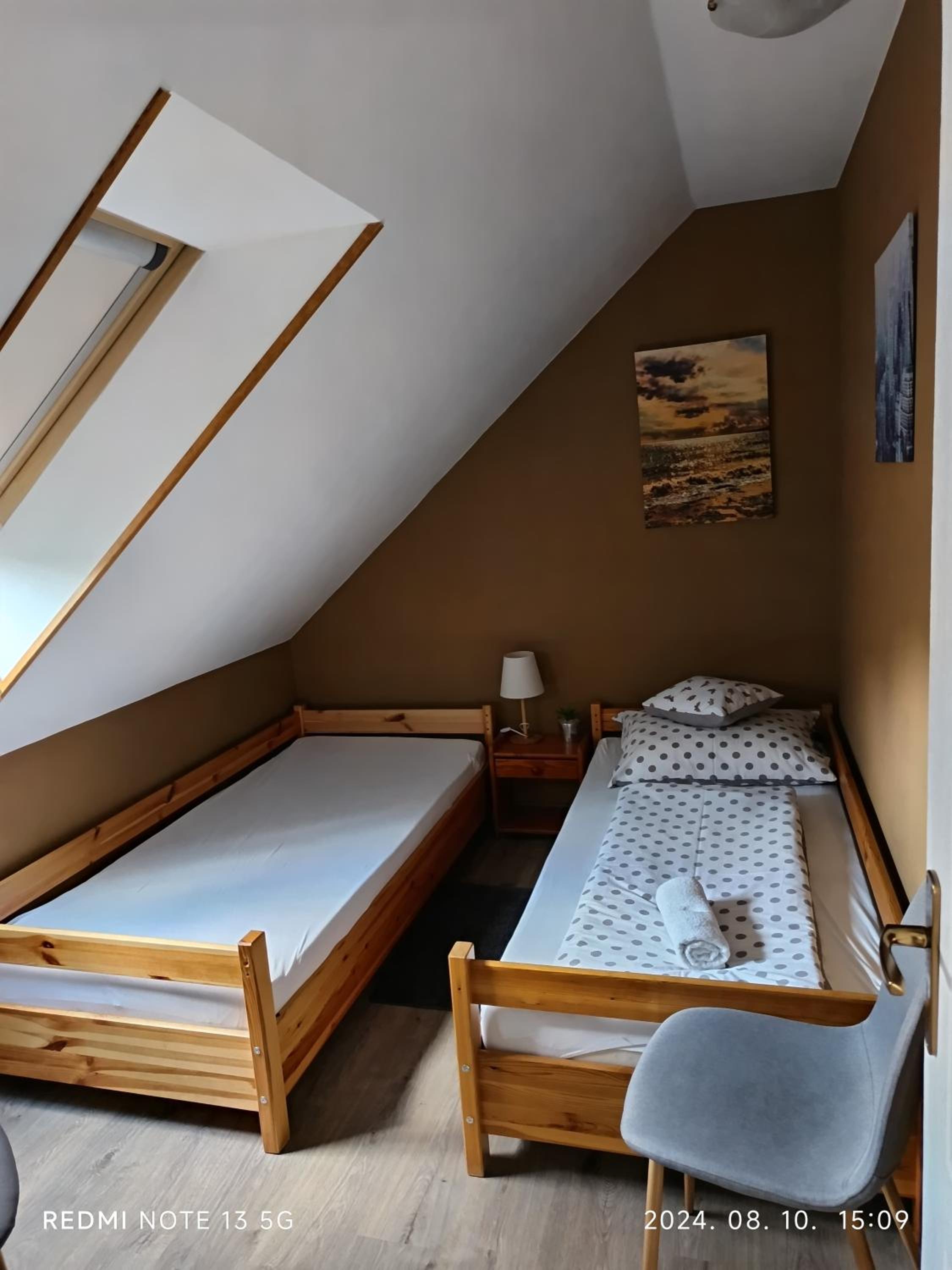 Apartment with Balcony - Photo 13