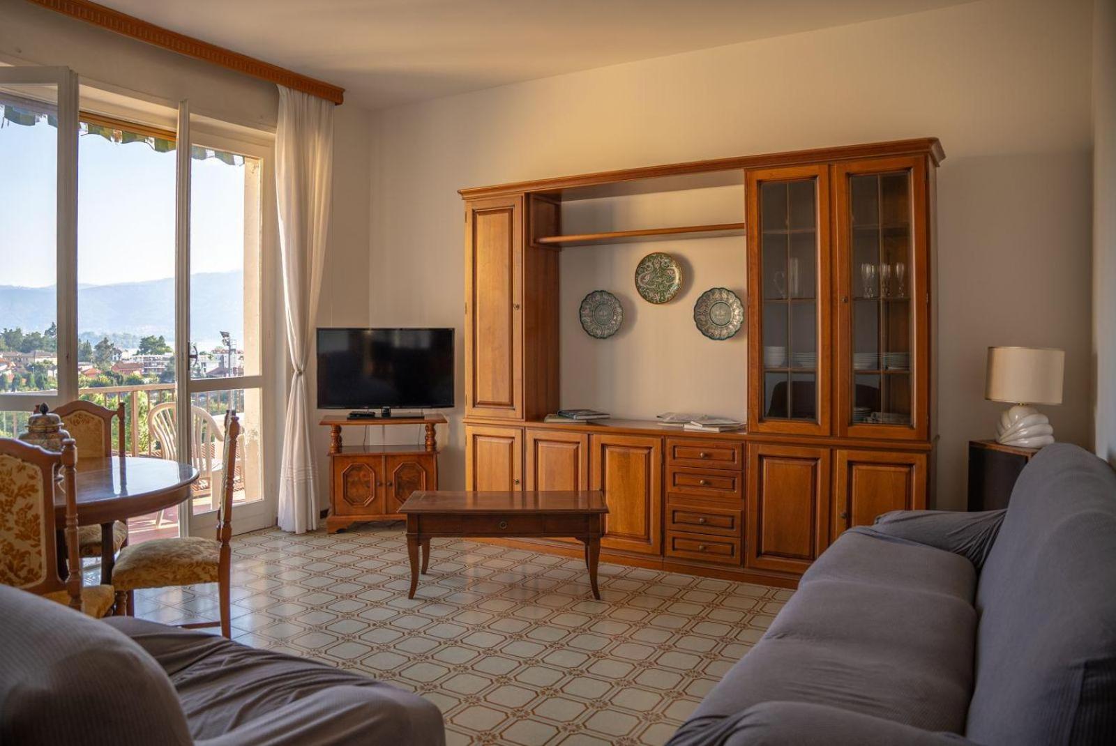 Two-Bedroom Deluxe Apartment with Balcony