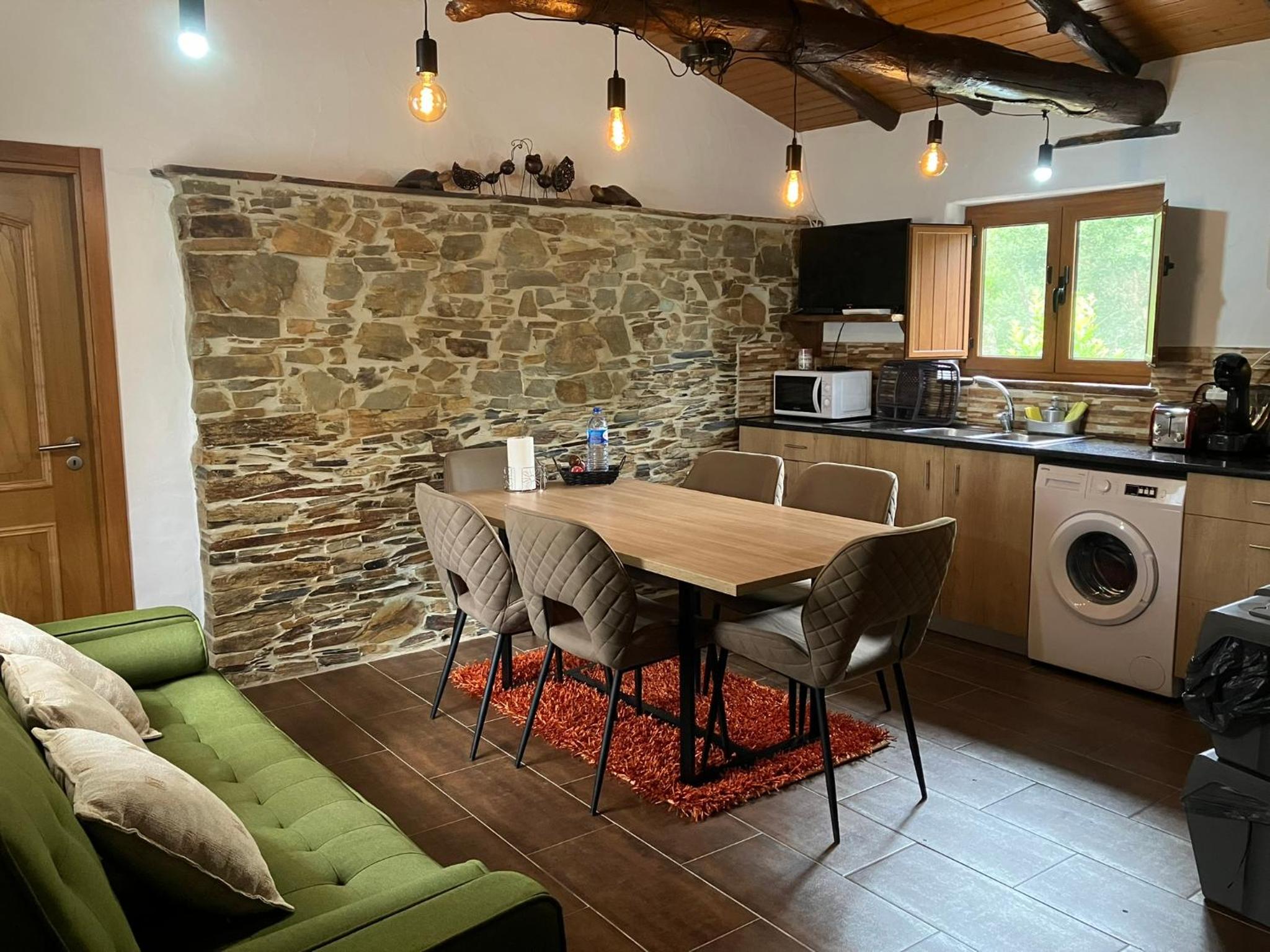 Two-Bedroom House - Photo 20