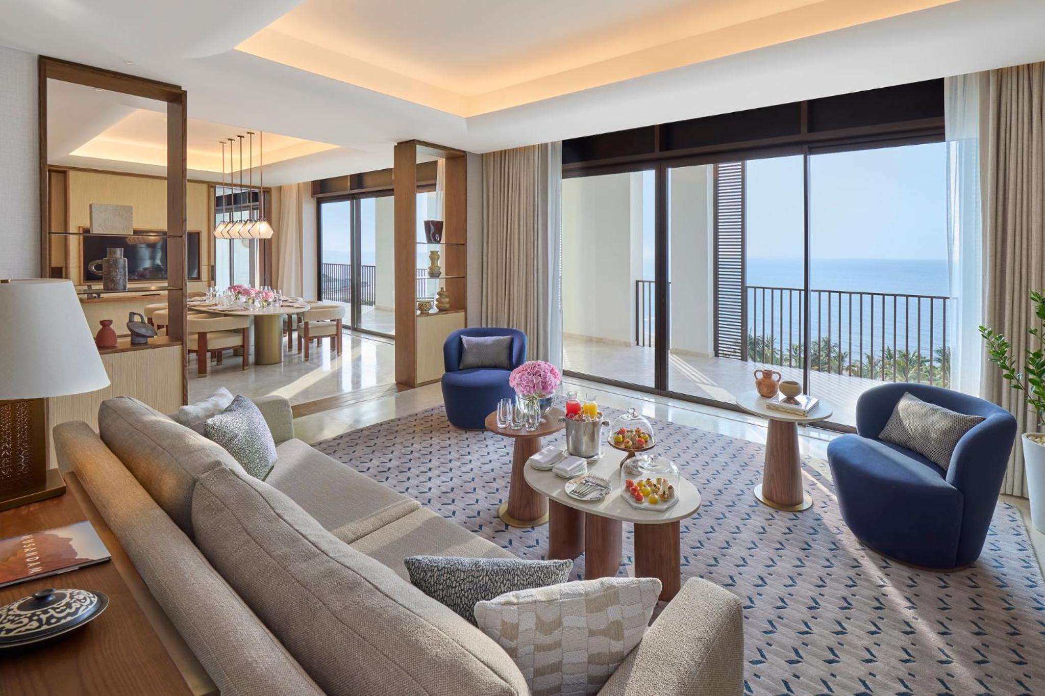 Signature Sea View Suite