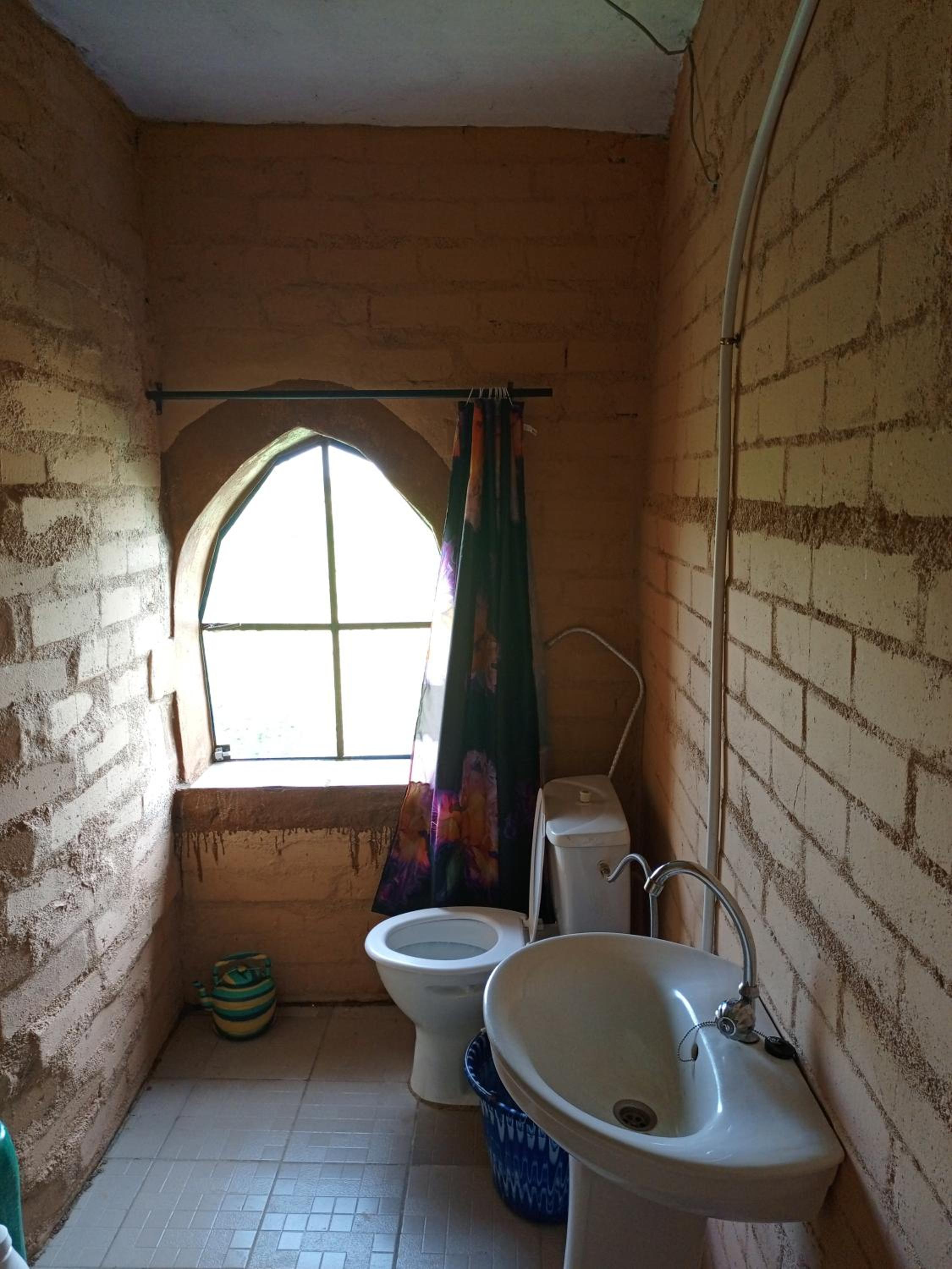 Double Room With Private Bathroom photo 2