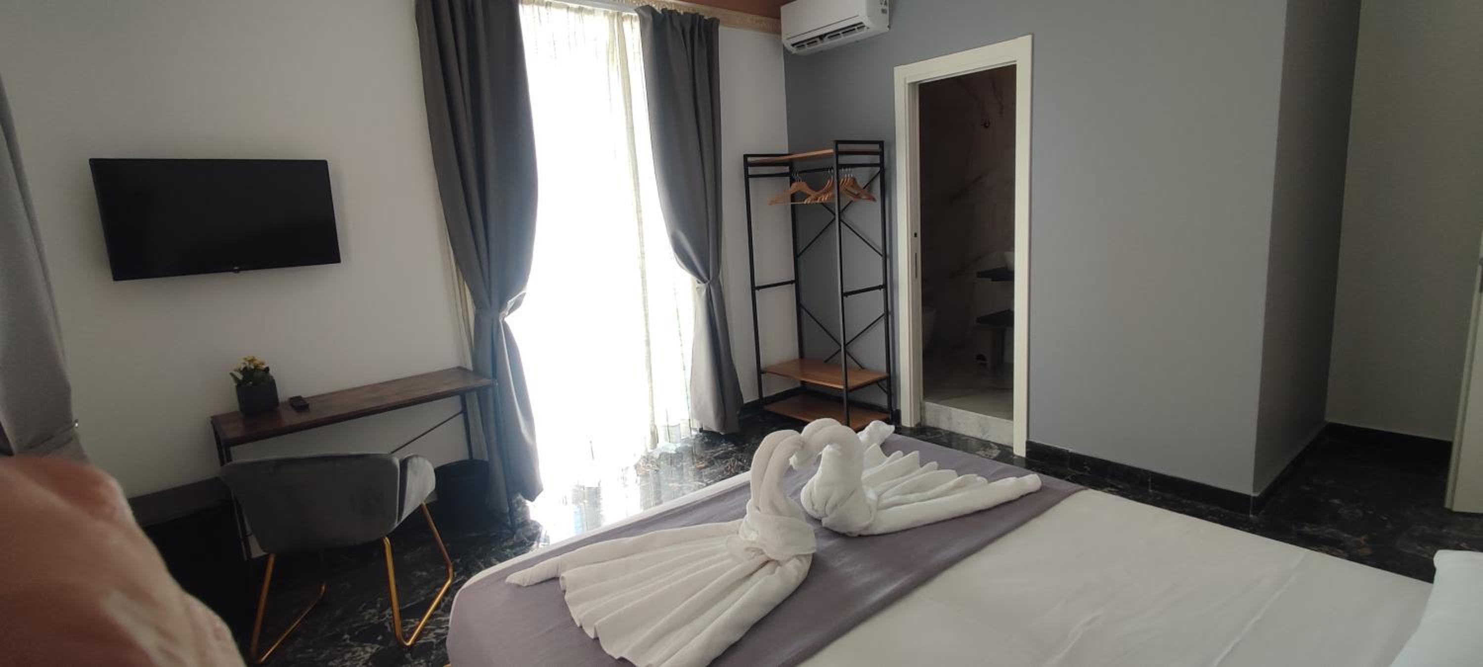 Deluxe Double Room photo 3