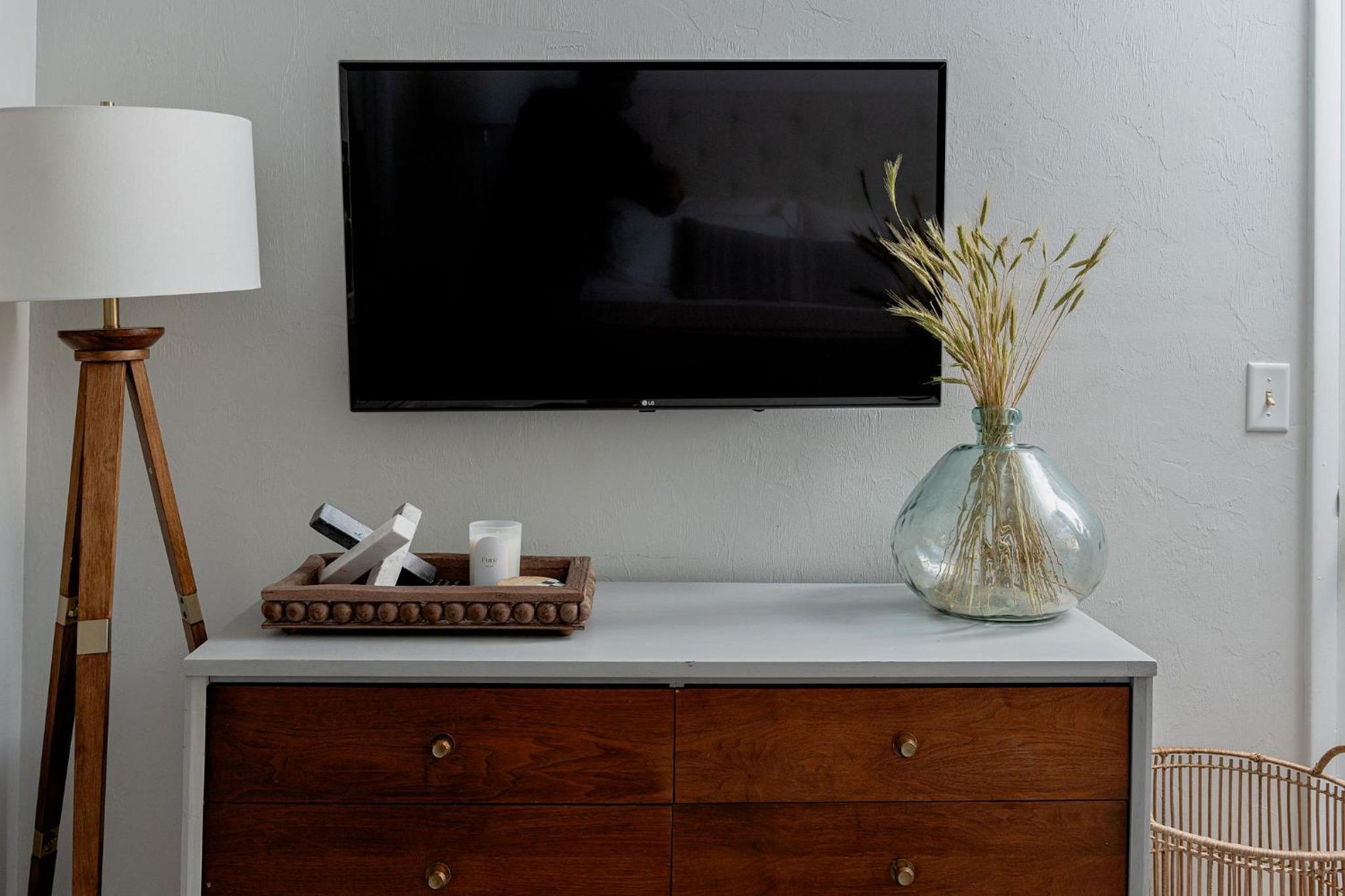 Two-Bedroom Apartment - Photo 14