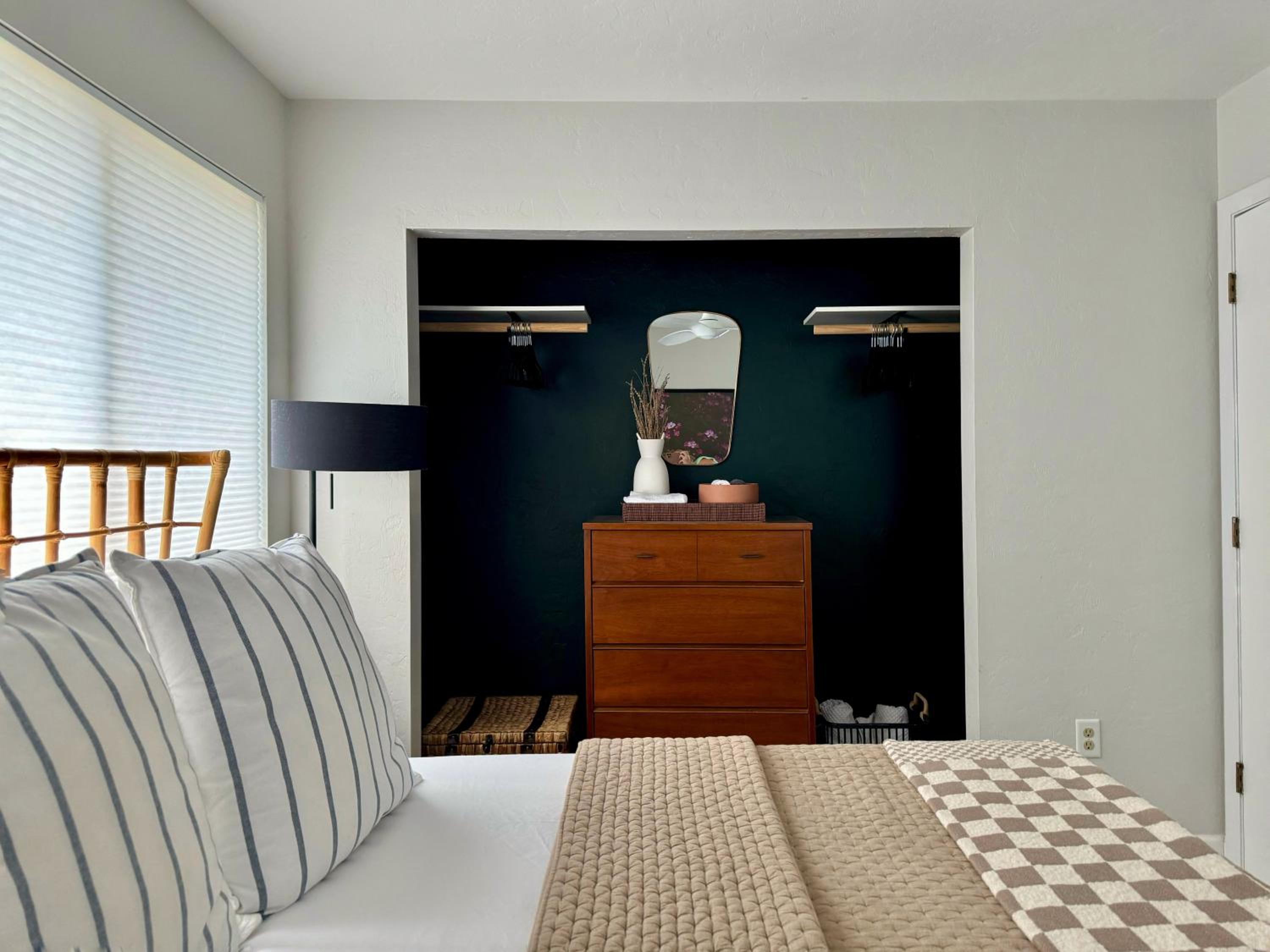 Two-Bedroom Apartment - Photo 33