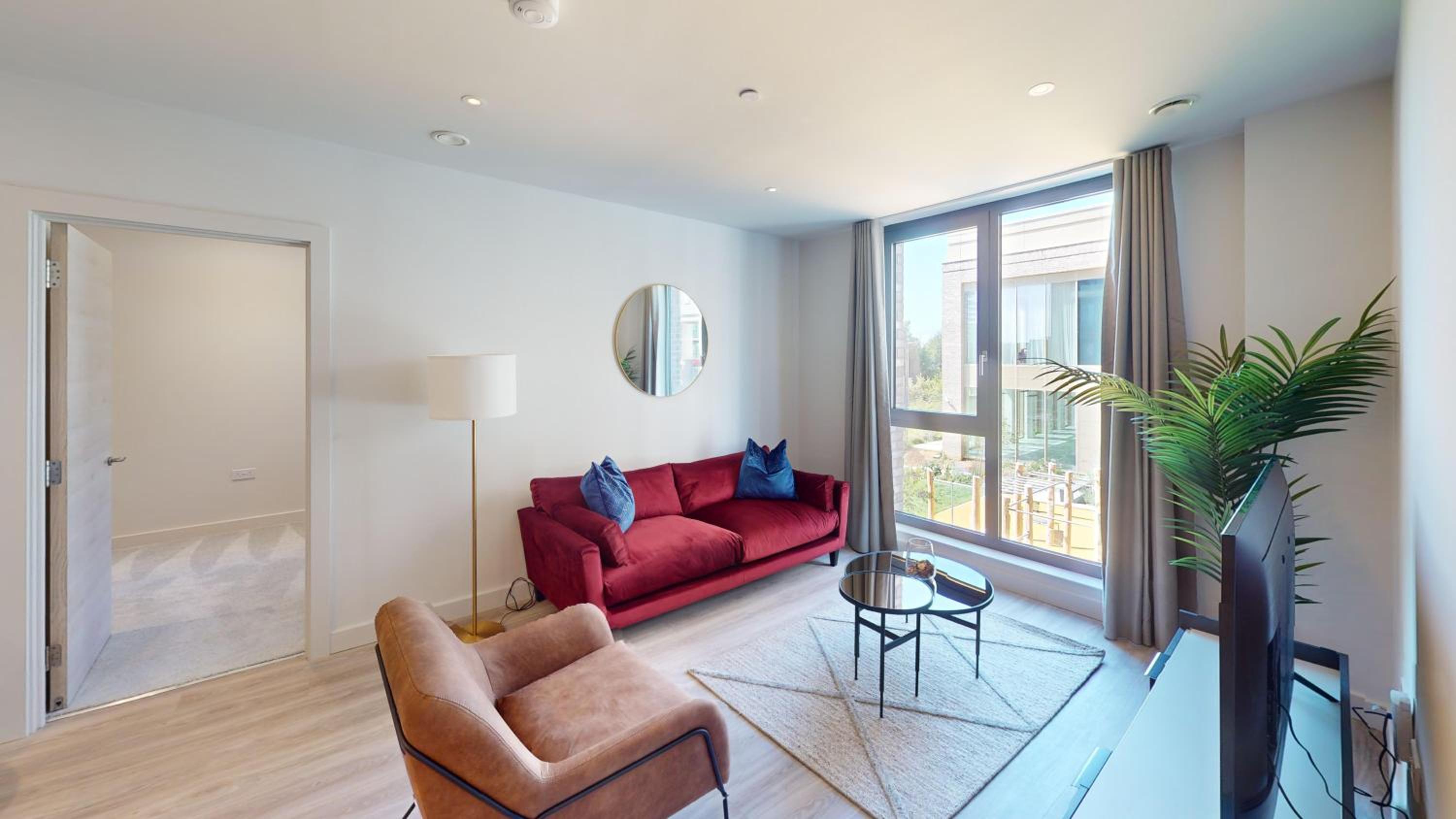 Two-Bedroom Superior Apartment - Photo 2