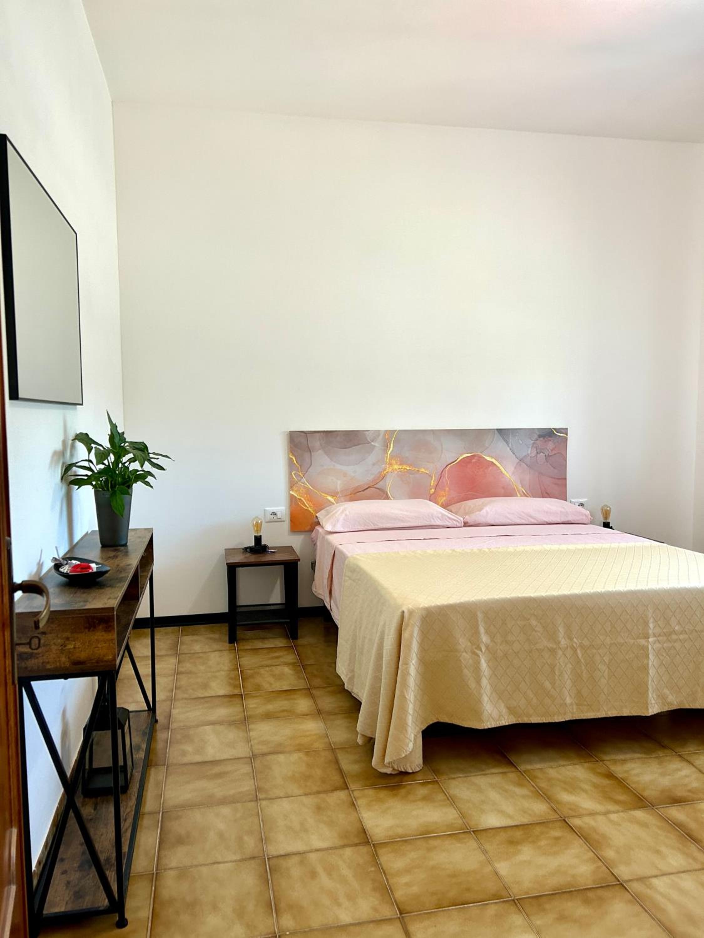 Two-Bedroom Standard Apartment photo 2