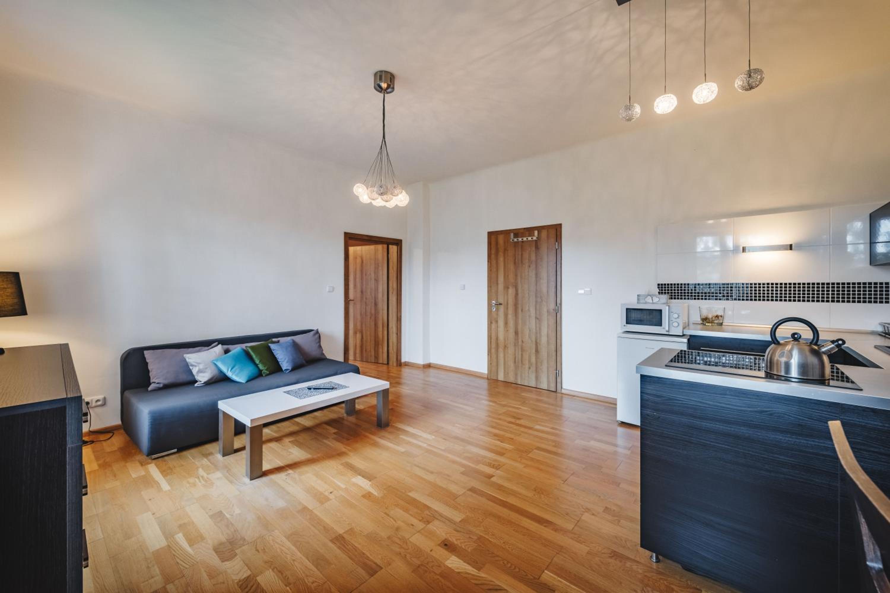 Apartment photo 1