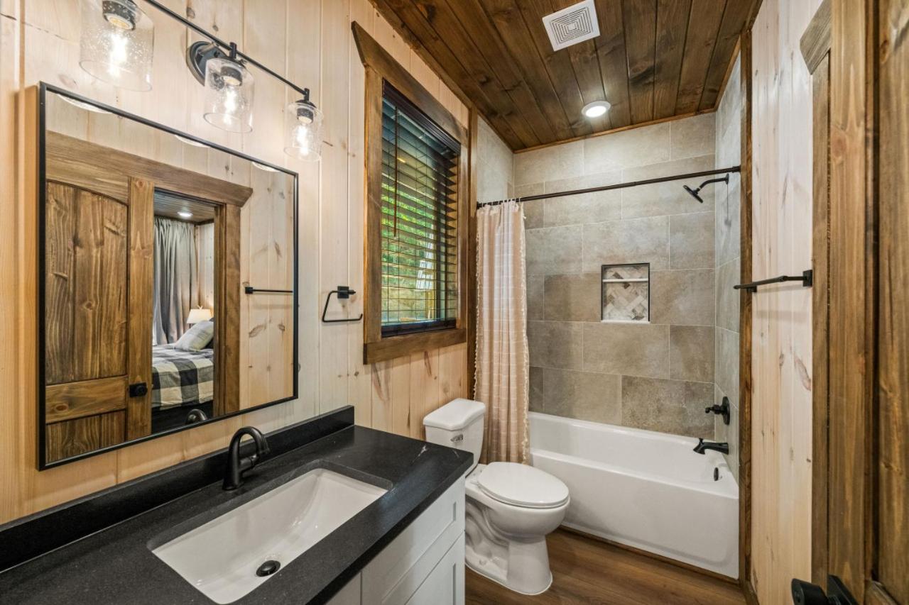 Two-Bedroom House photo 3