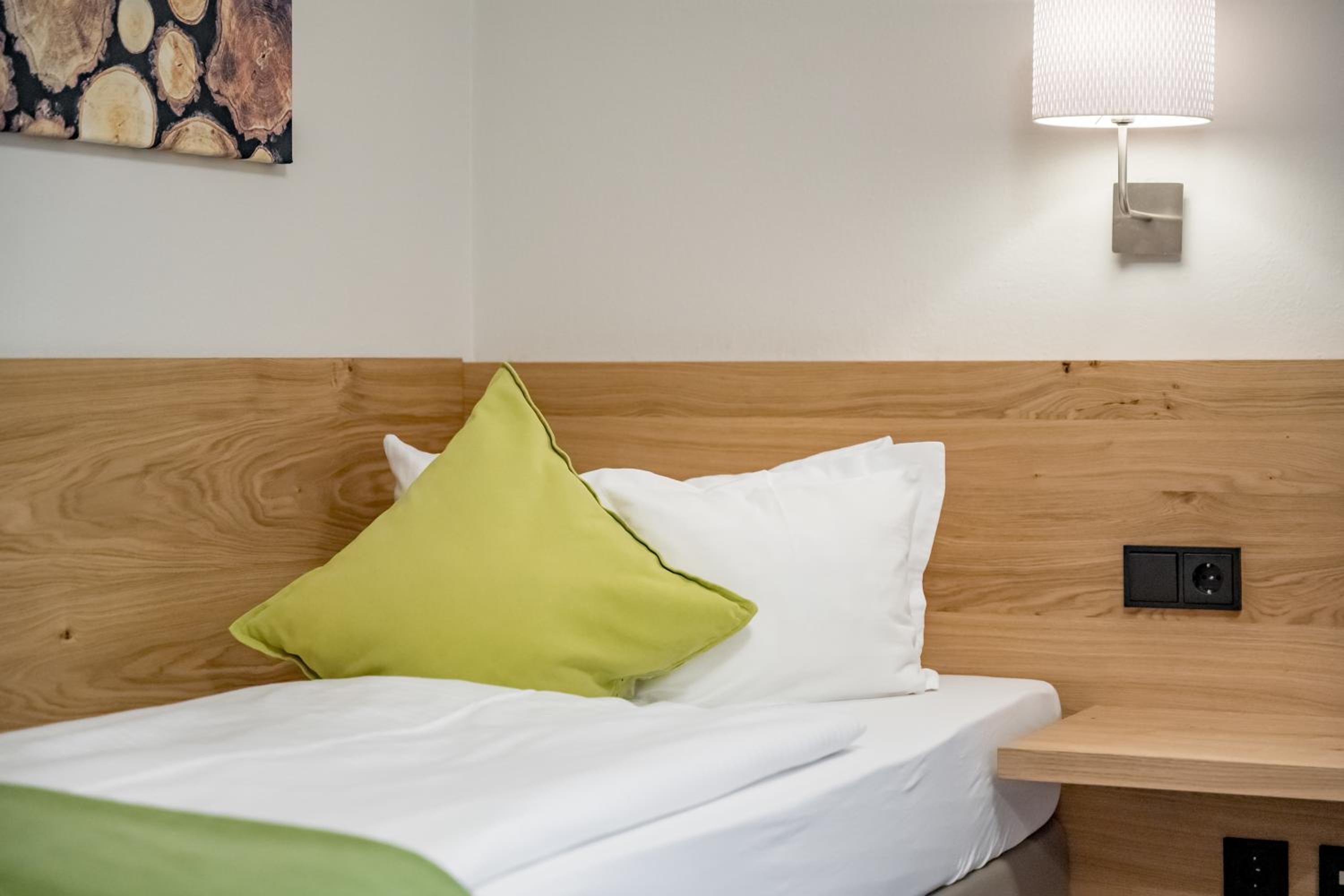 Standard Single Room with Balcony