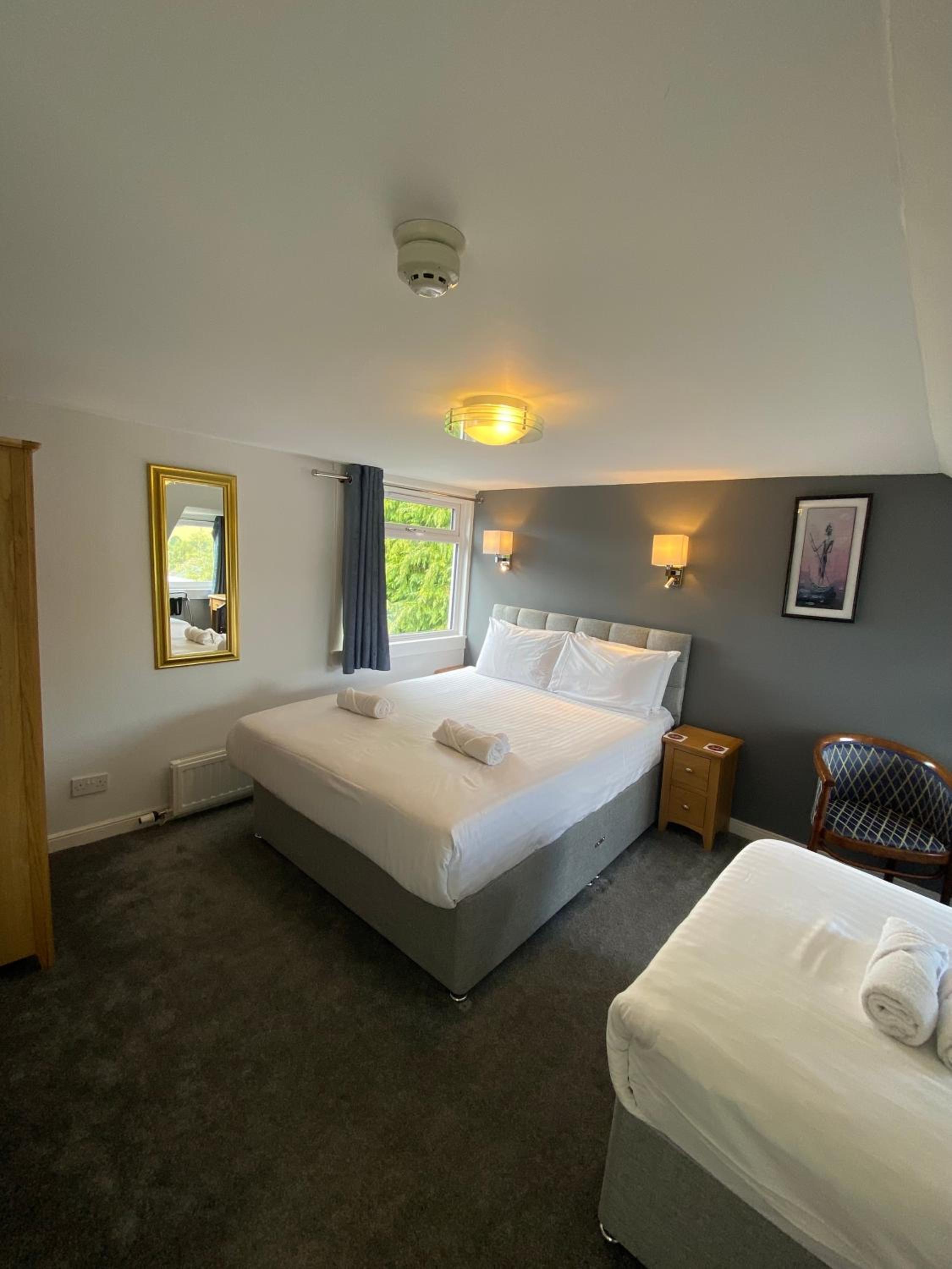 Standard Triple Room - Photo 3