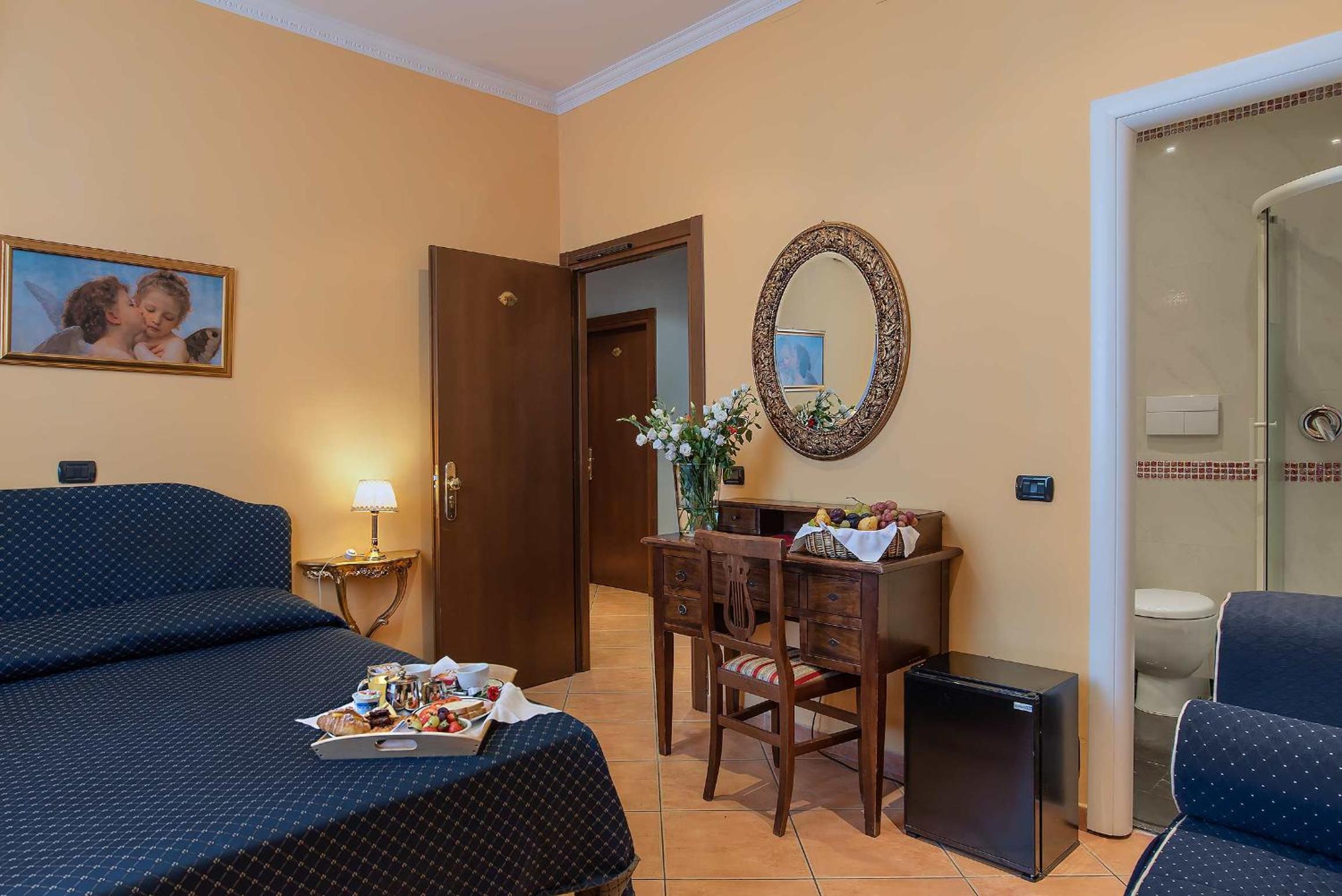 Double or Twin Room photo 1