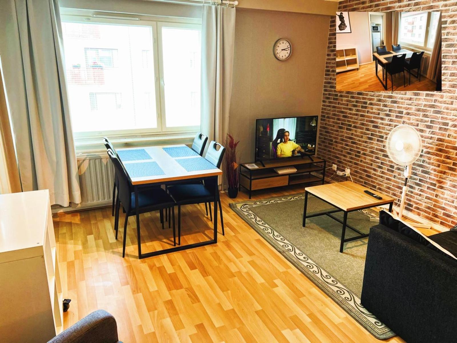 One-Bedroom Apartment photo 1